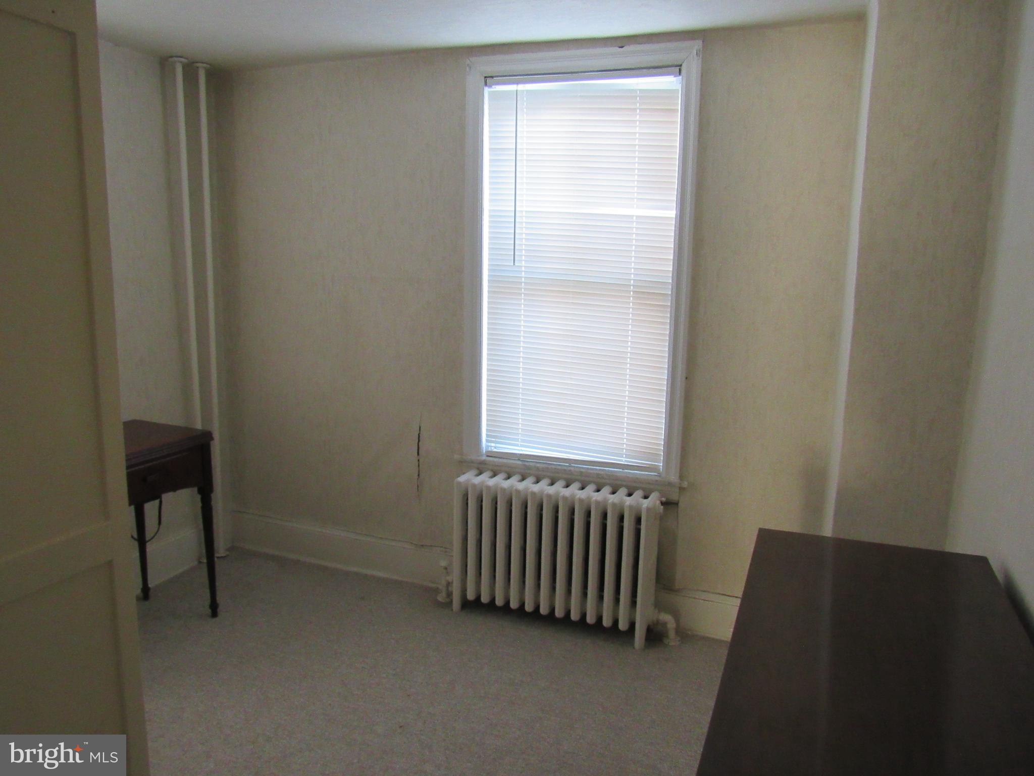 ITALIAN MARKET - Residential