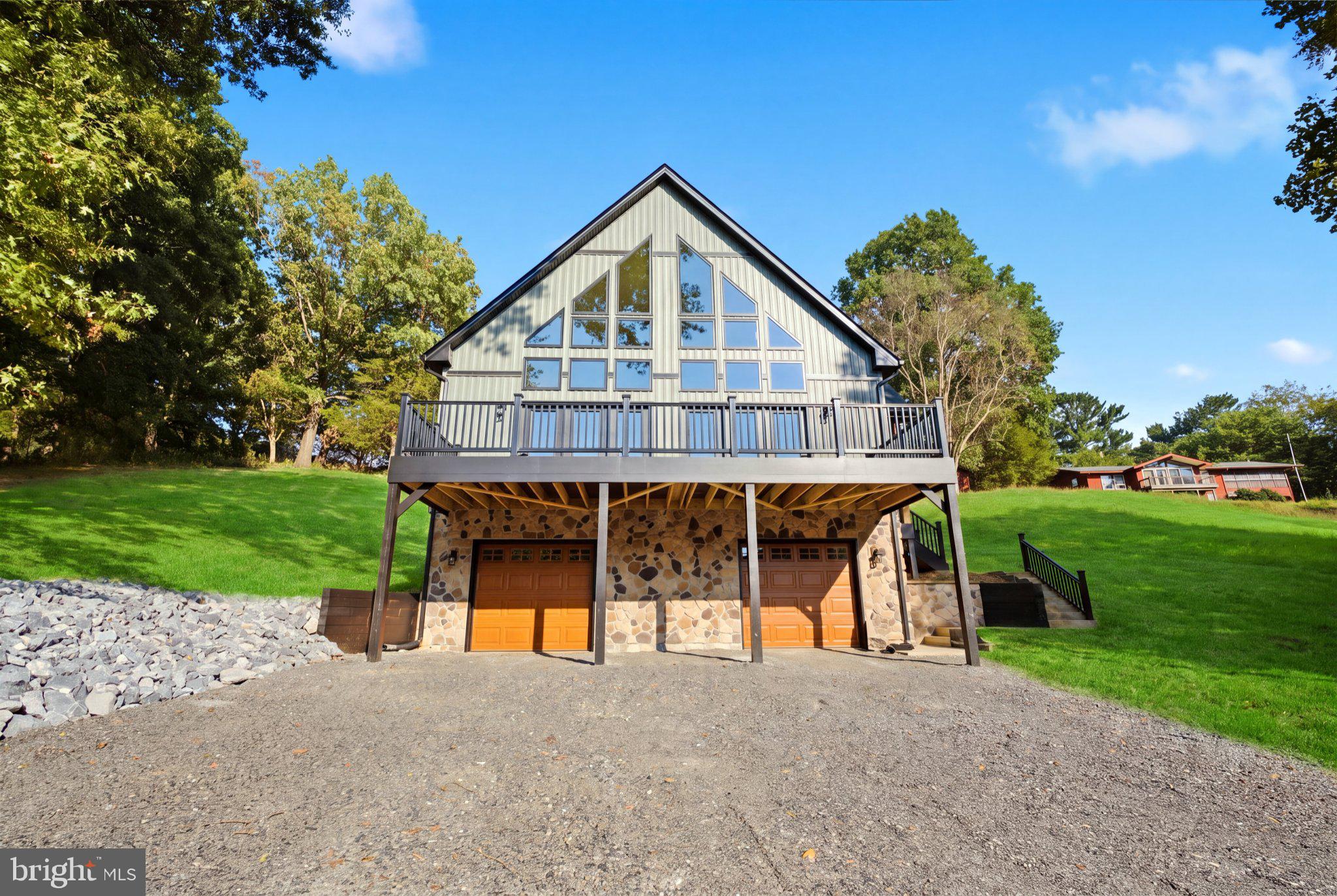 270 COUNTRY ROAD