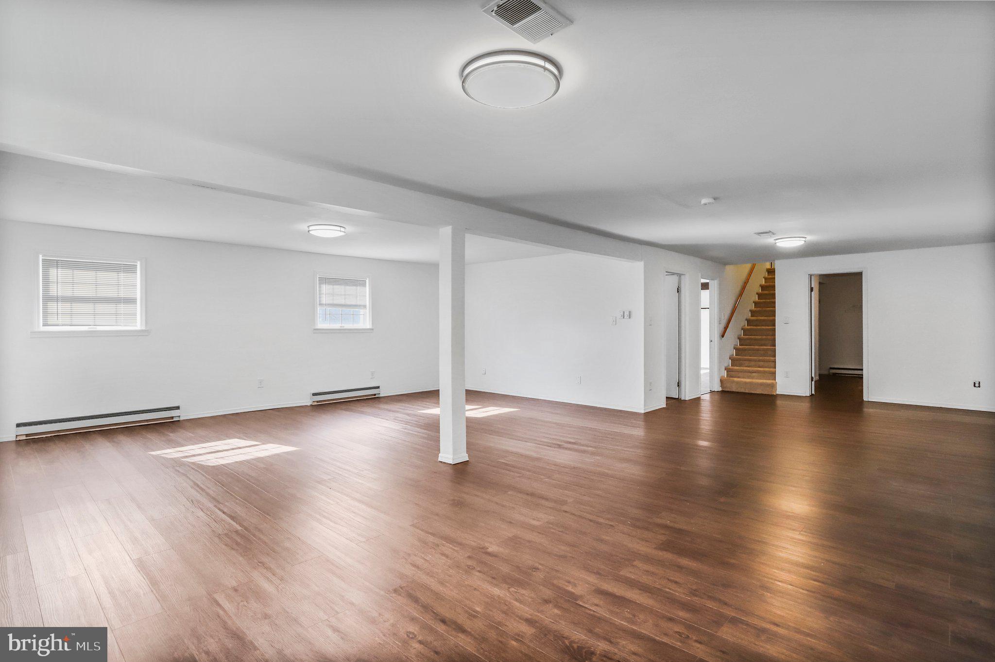 PIKE VIEW ACRES - Residential Lease