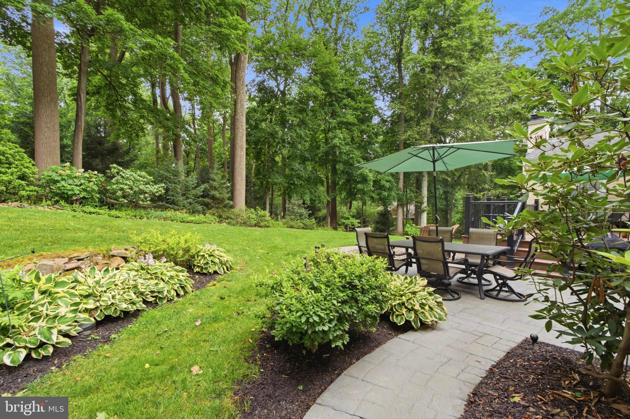 Welcome to 661 St. Matthews Road a meticulously updated custom home s – image 54