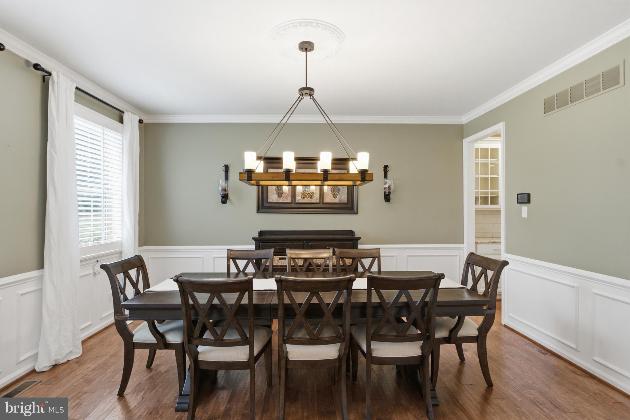 Welcome to 661 St. Matthews Road a meticulously updated custom home s – image 6