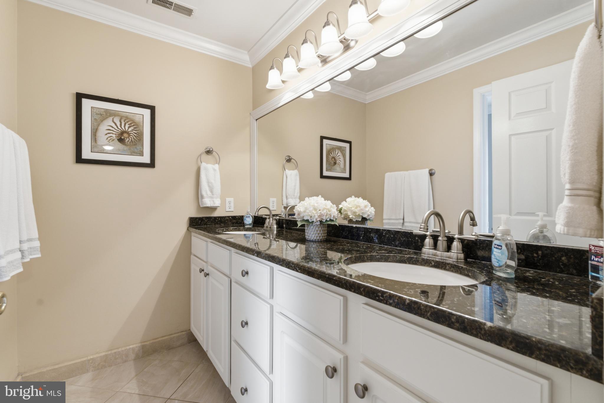 Welcome to 661 St. Matthews Road a meticulously updated custom home s – image 31