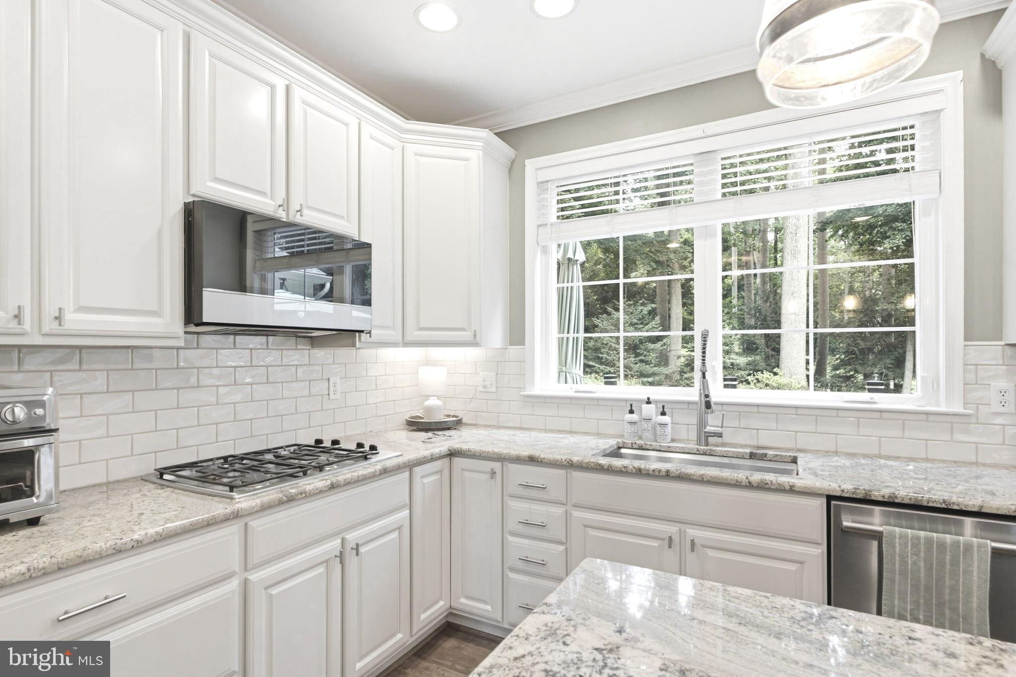 Welcome to 661 St. Matthews Road a meticulously updated custom home s – image 15