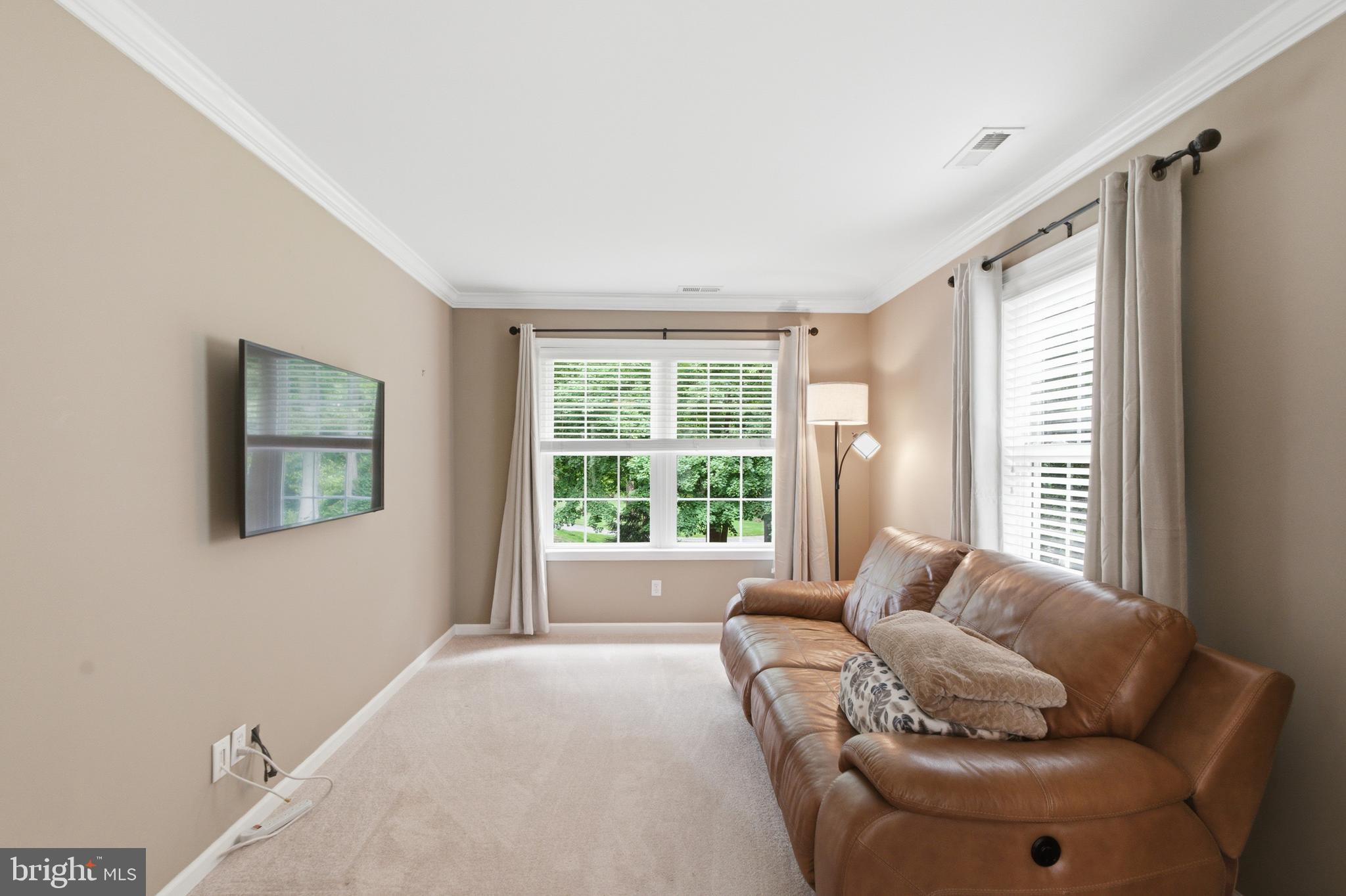 Welcome to 661 St. Matthews Road a meticulously updated custom home s – image 22