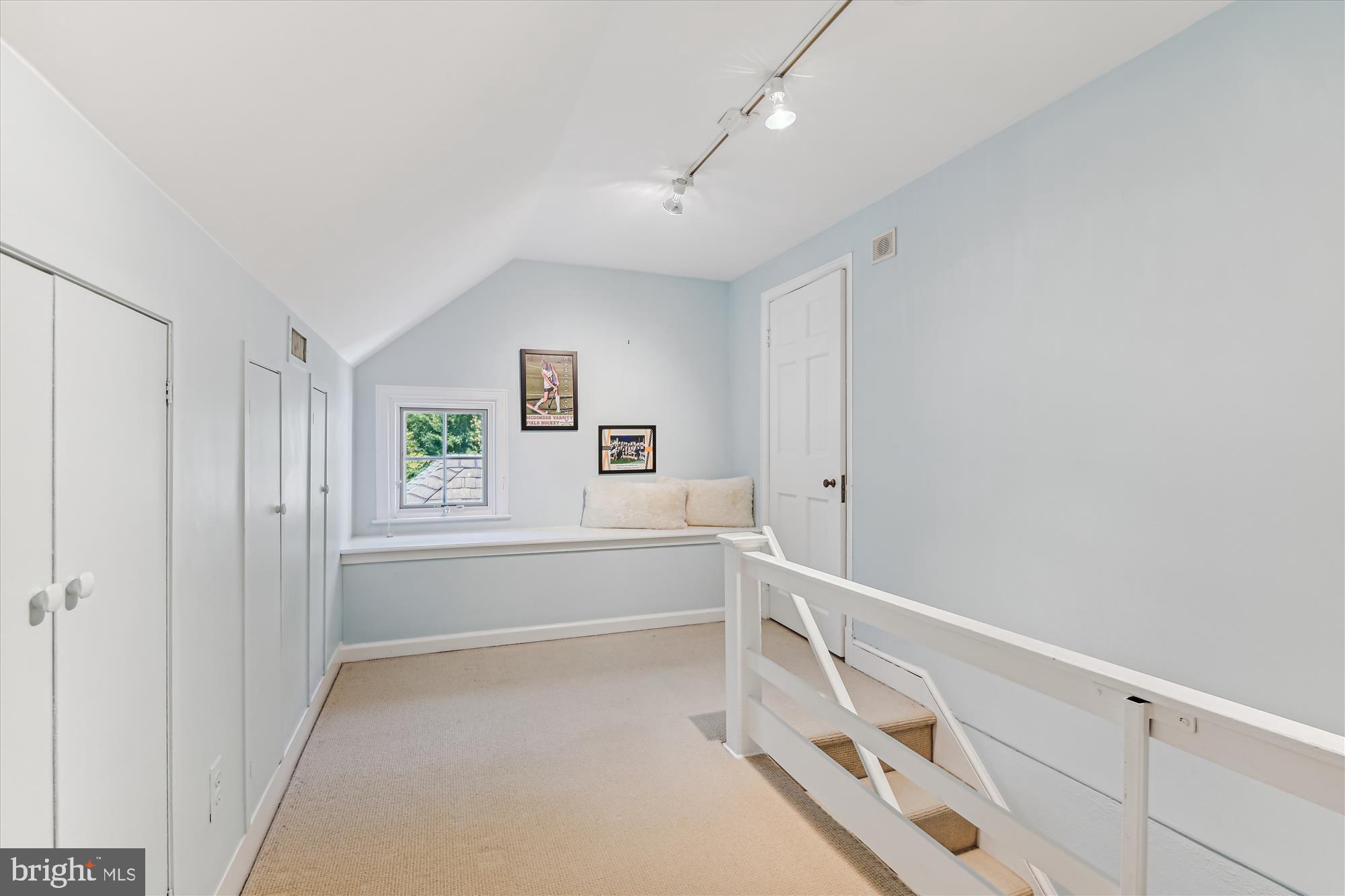 GREENSPRING VALLEY - Residential