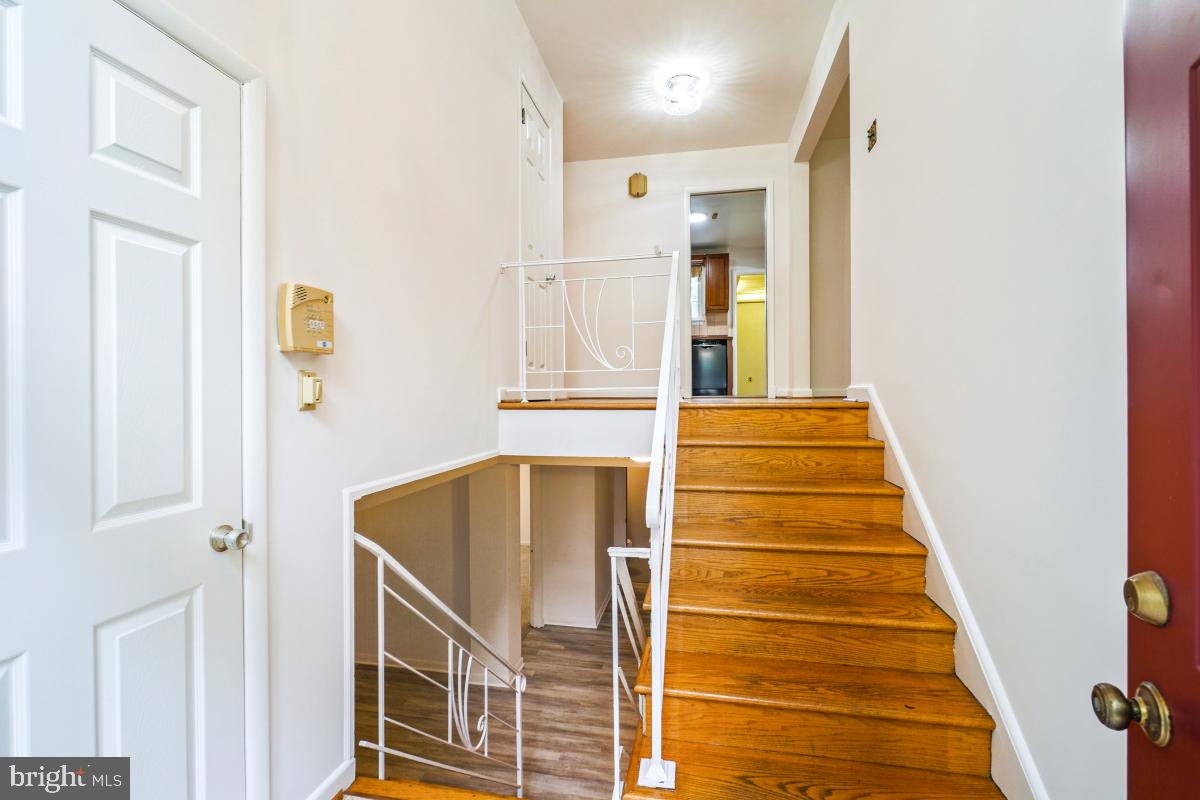 9016 LEVELLE DRIVE