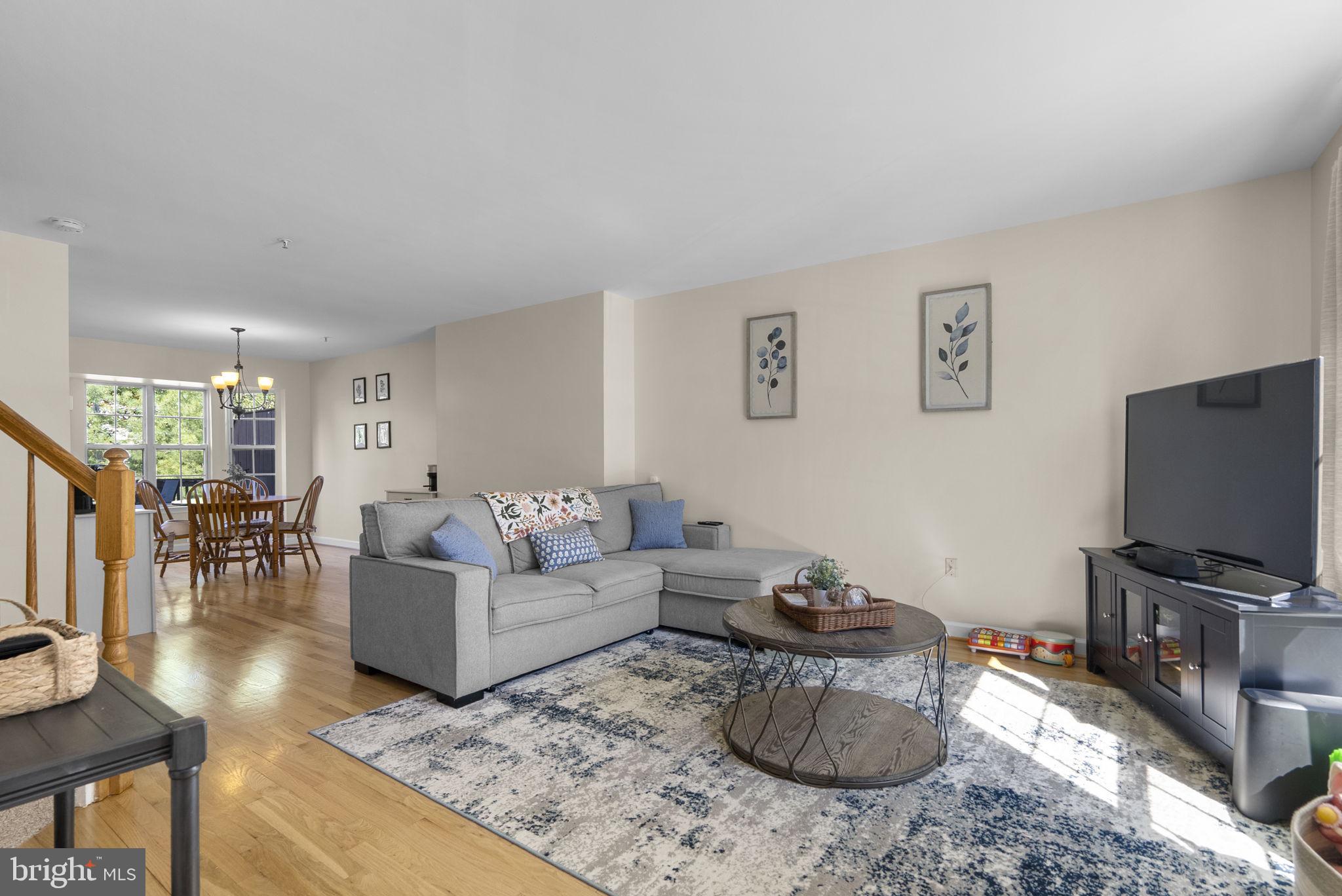 6108 PINE CREST LANE