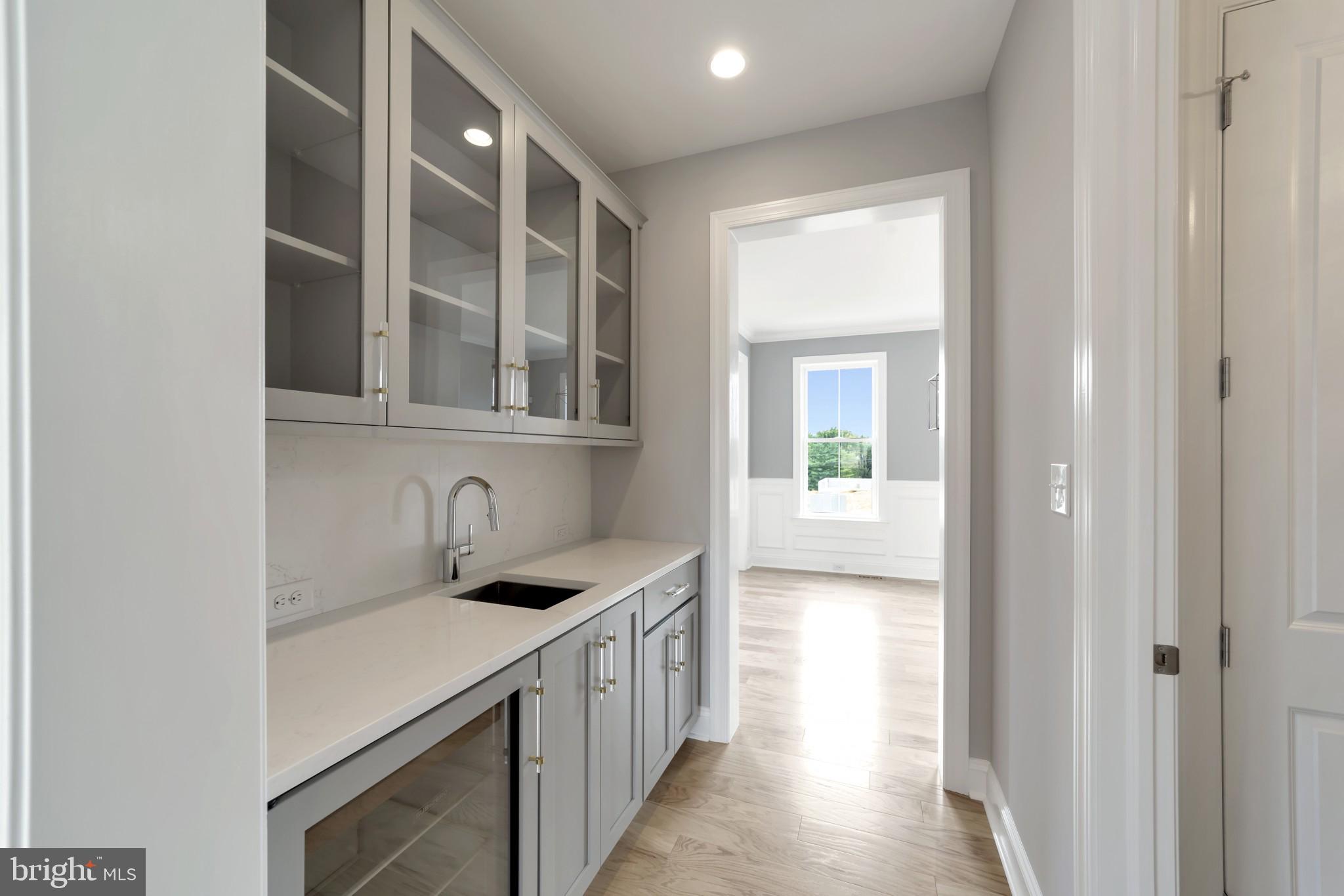 PLYMOUTH VALLEY ESTATES - Residential