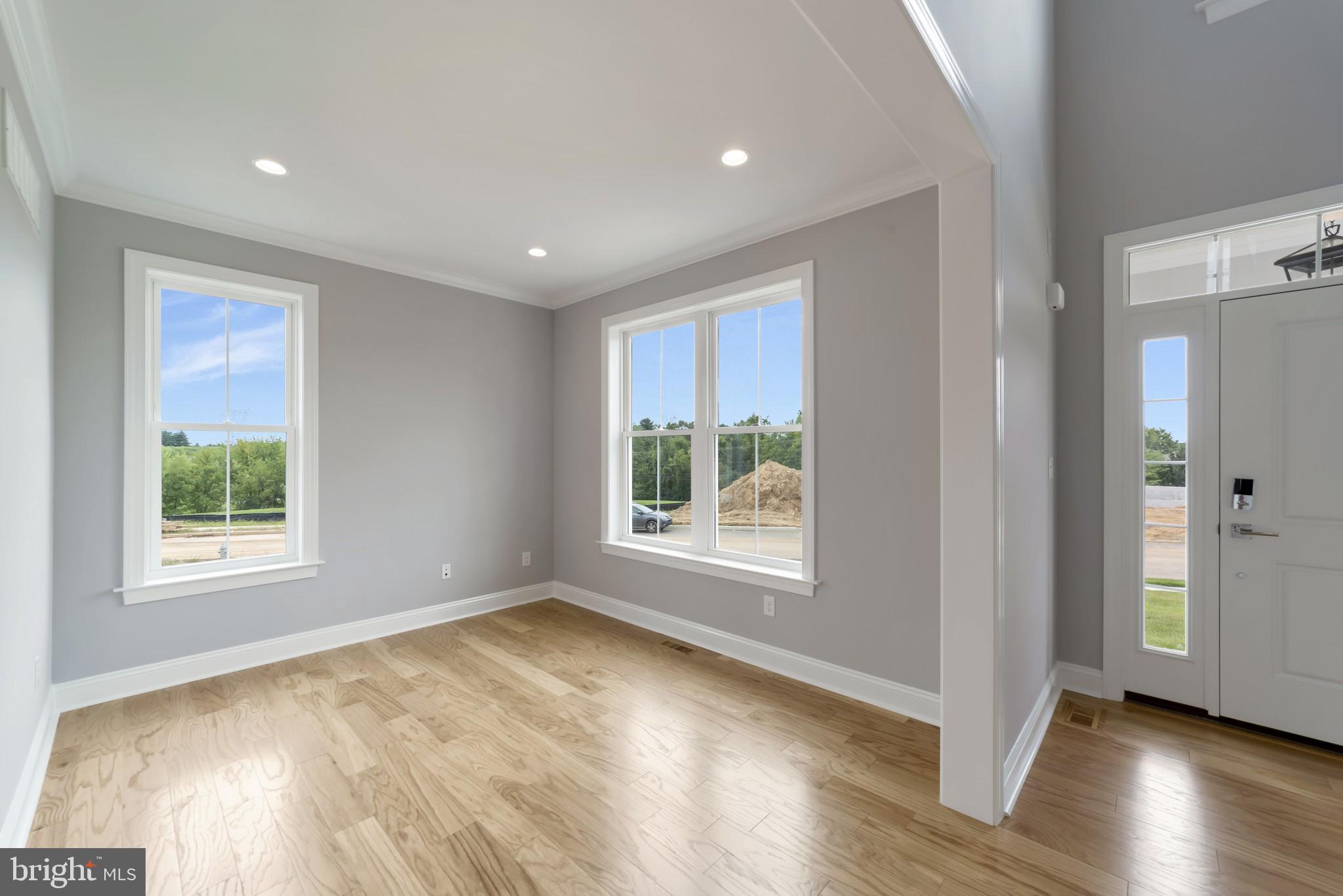 PLYMOUTH VALLEY ESTATES - Residential