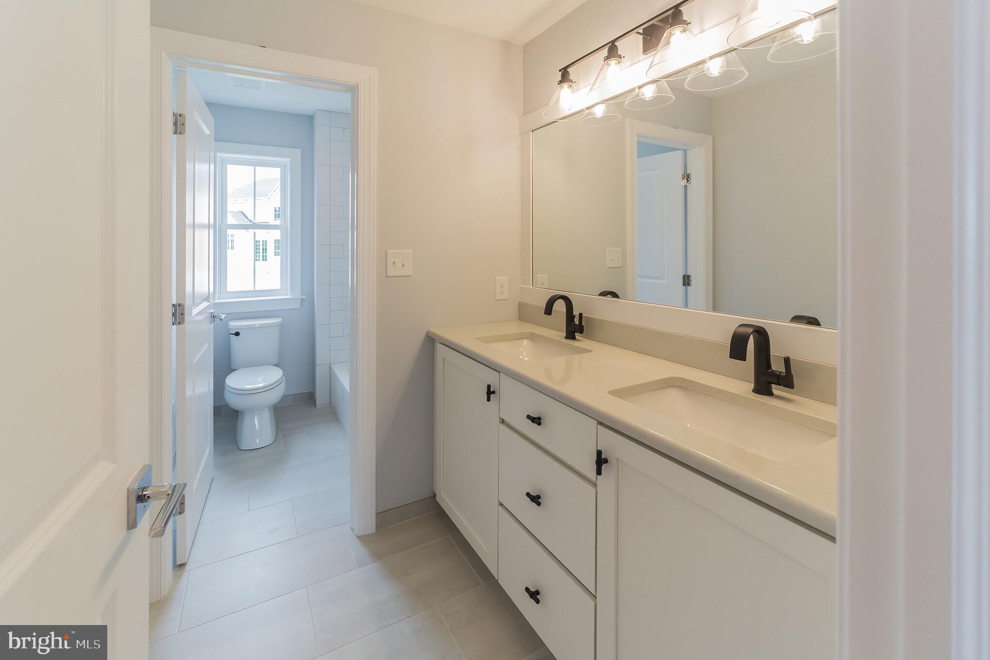 PLYMOUTH VALLEY ESTATES - Residential