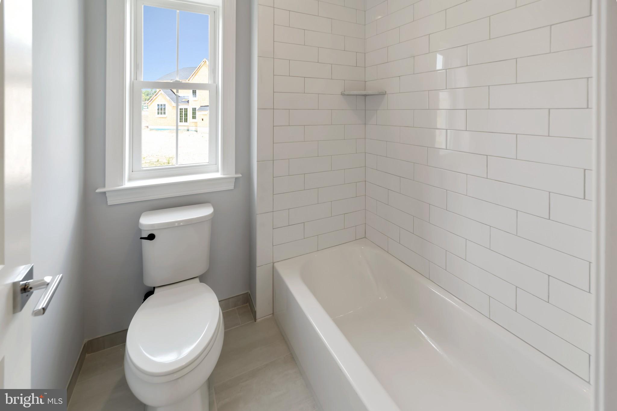 PLYMOUTH VALLEY ESTATES - Residential