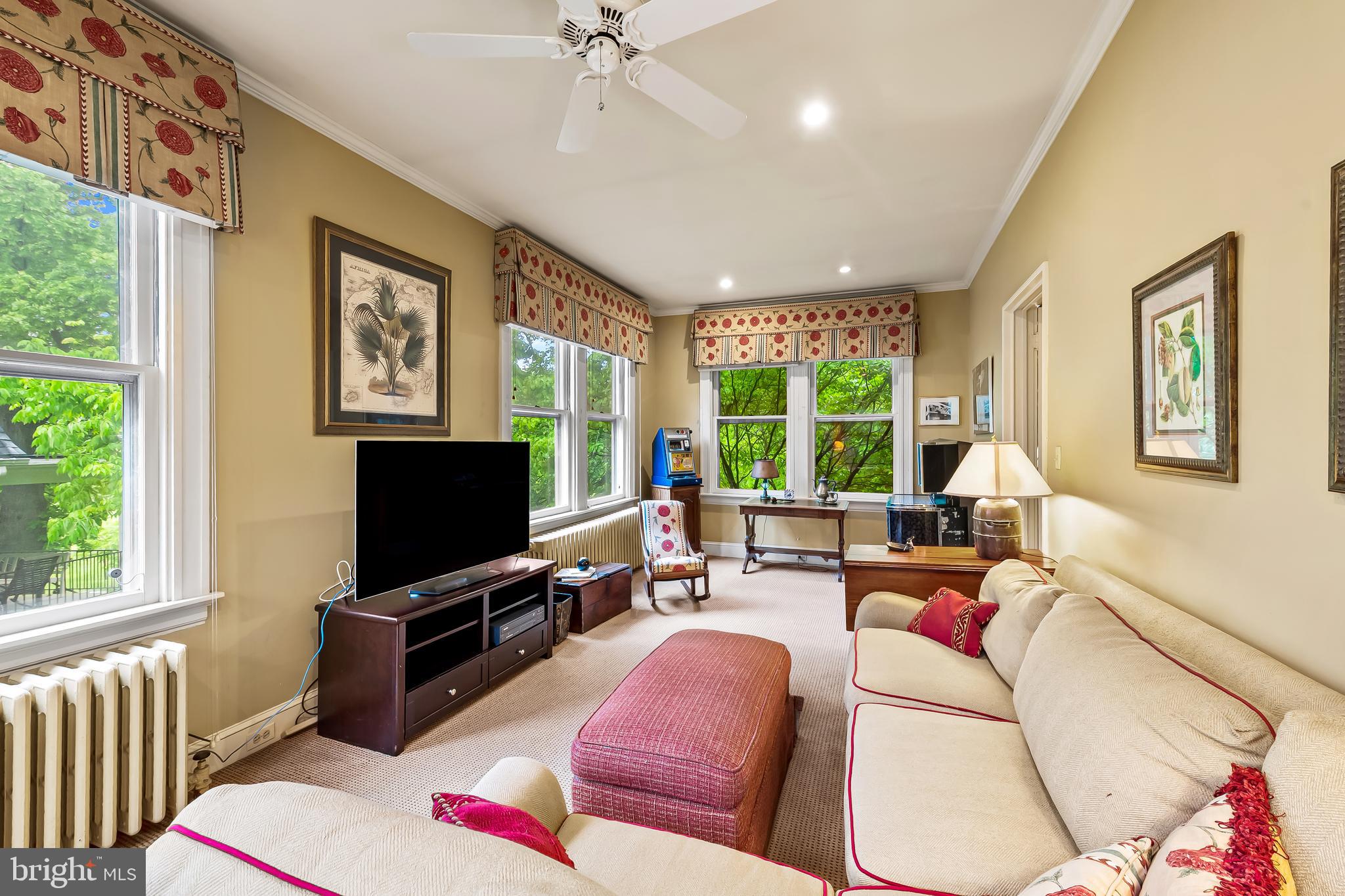 ROLAND PARK - Residential