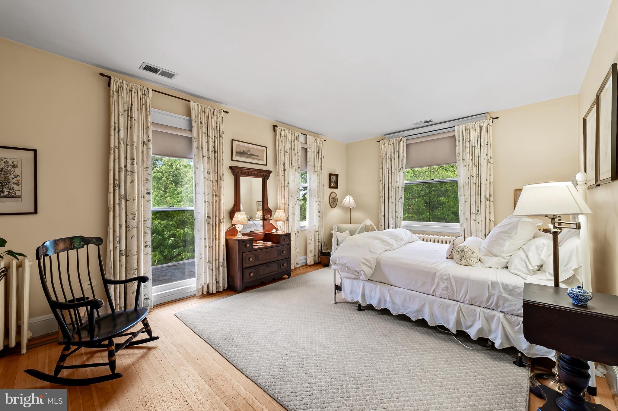 ROLAND PARK - Residential