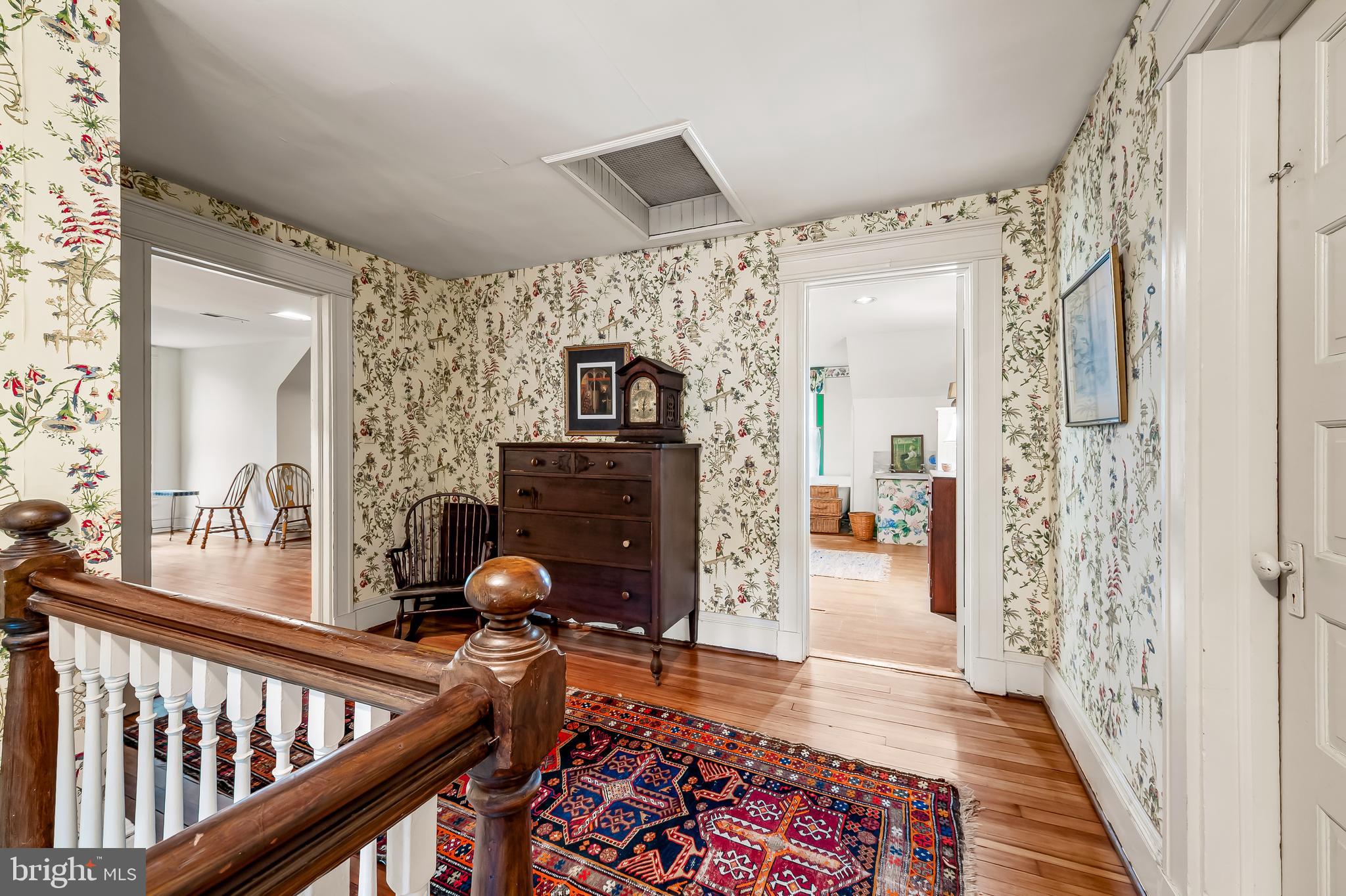 ROLAND PARK - Residential