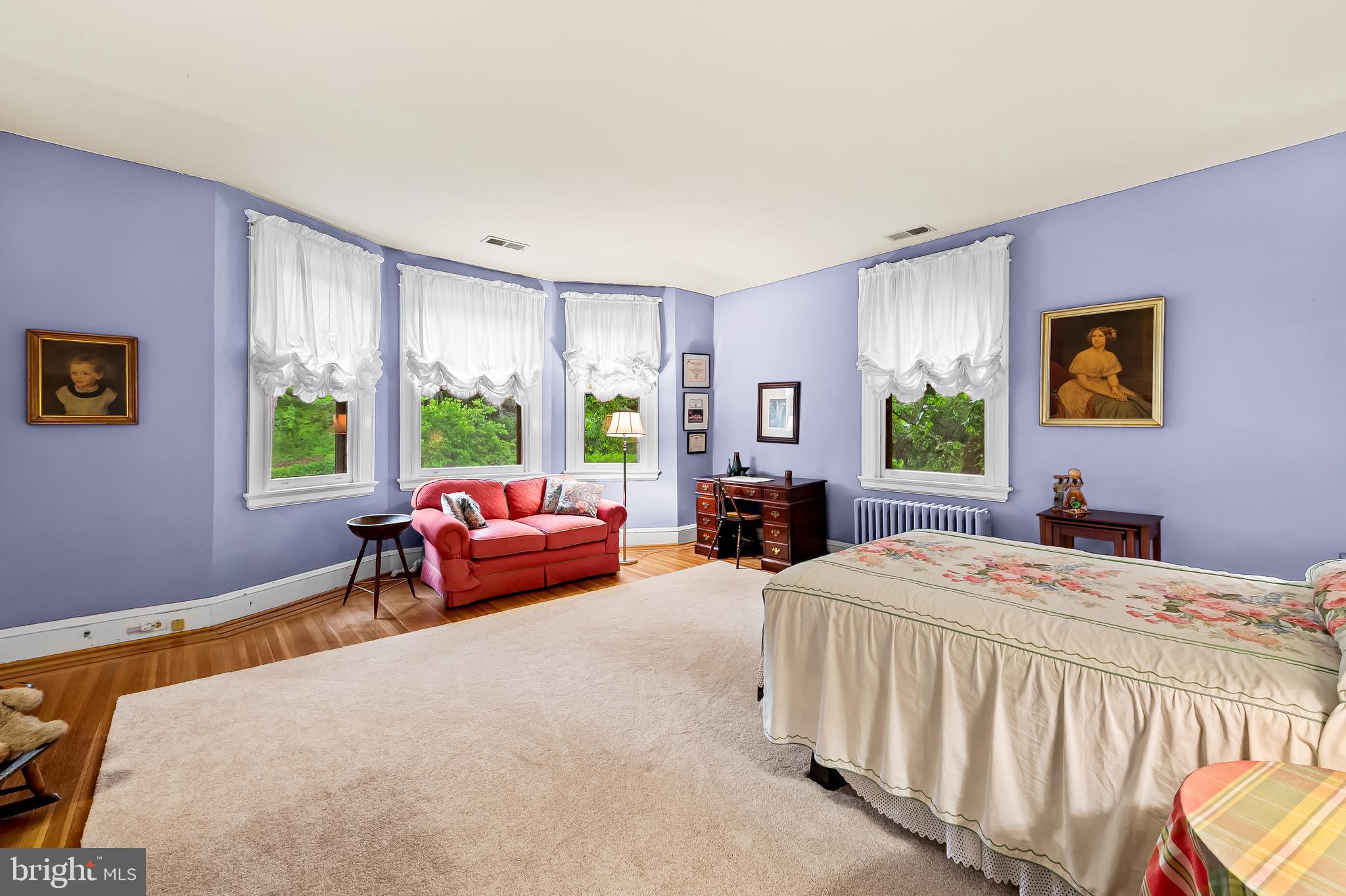 ROLAND PARK - Residential