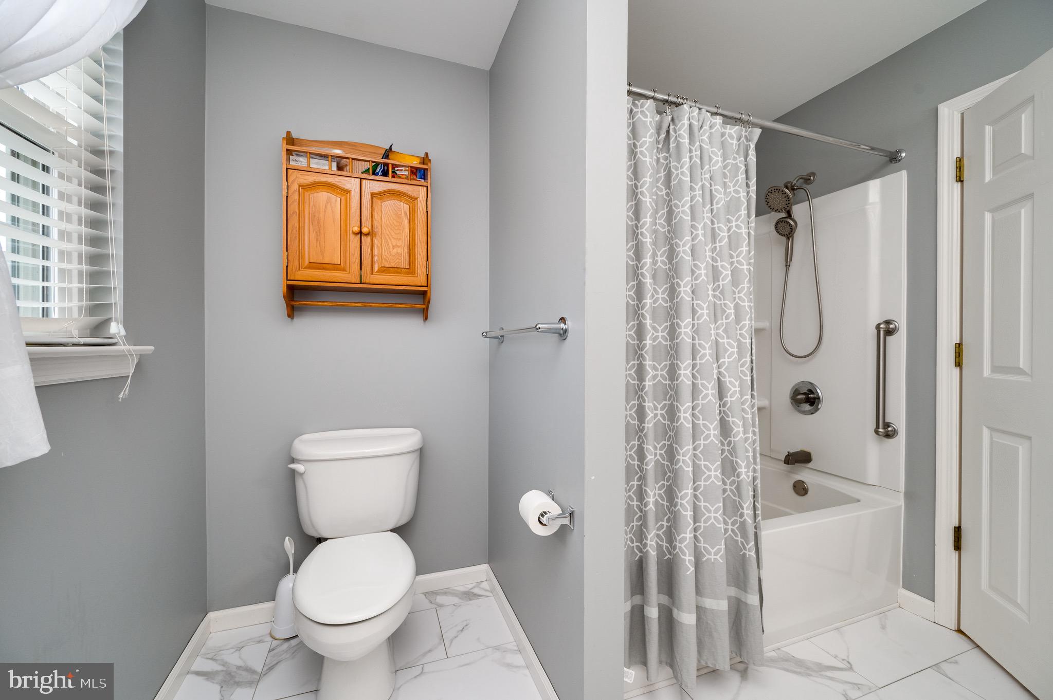 BROOKVIEW - Residential