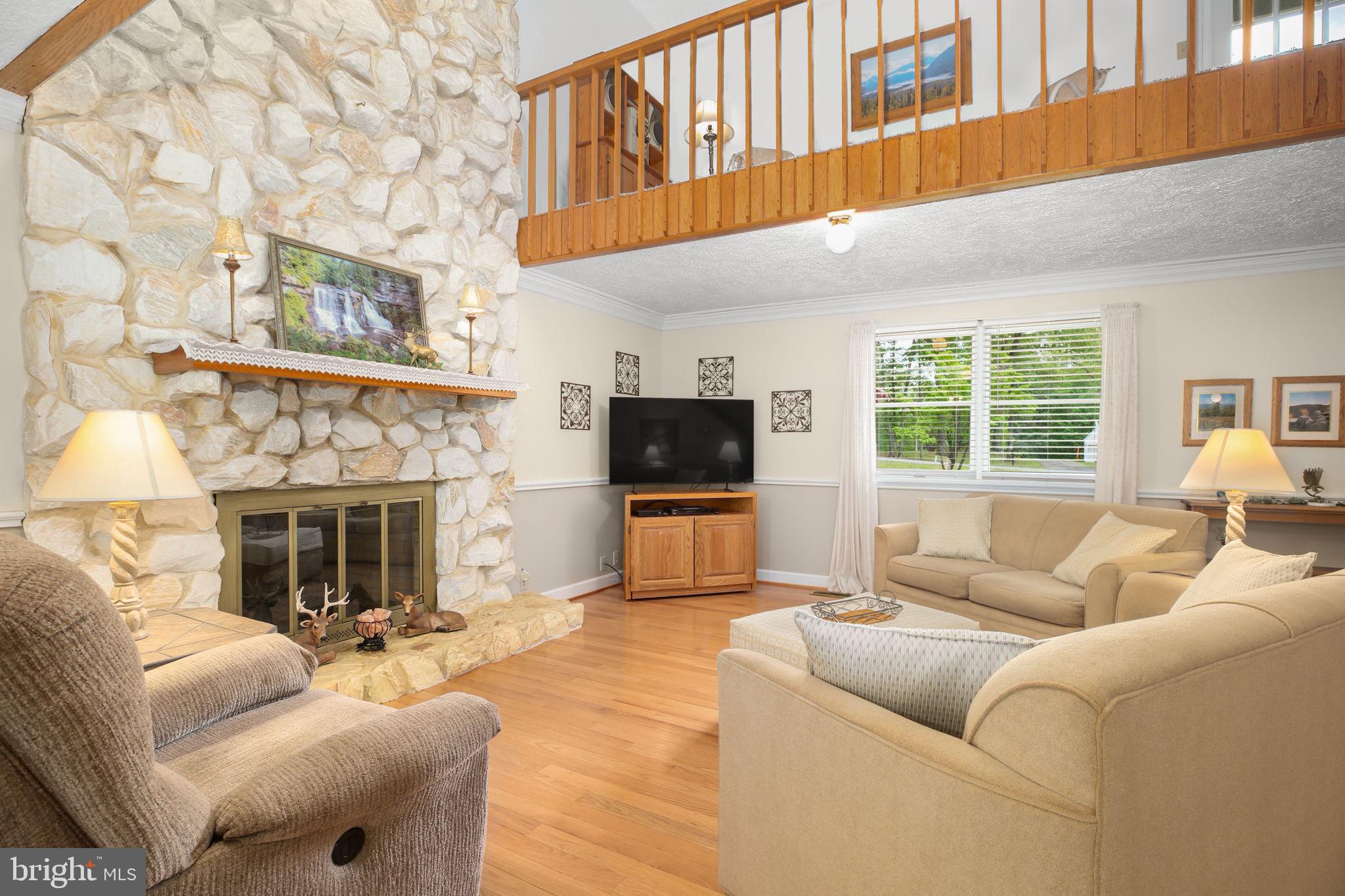 112 HIDDEN LANE