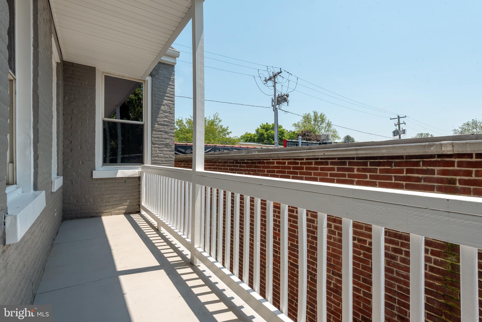 SOUTH SIDE OF CITY - Residential Lease