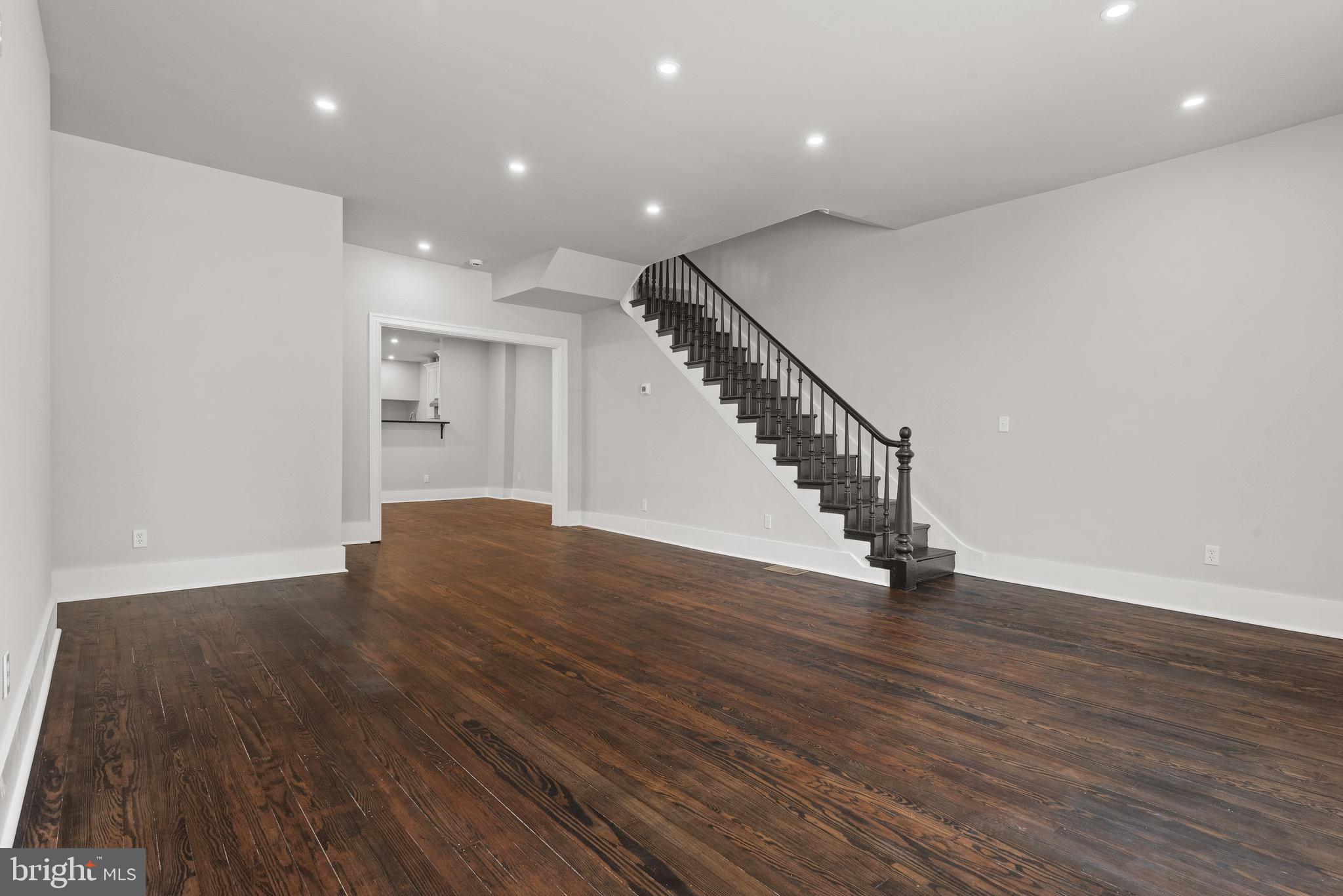 SOUTH SIDE OF CITY - Residential Lease