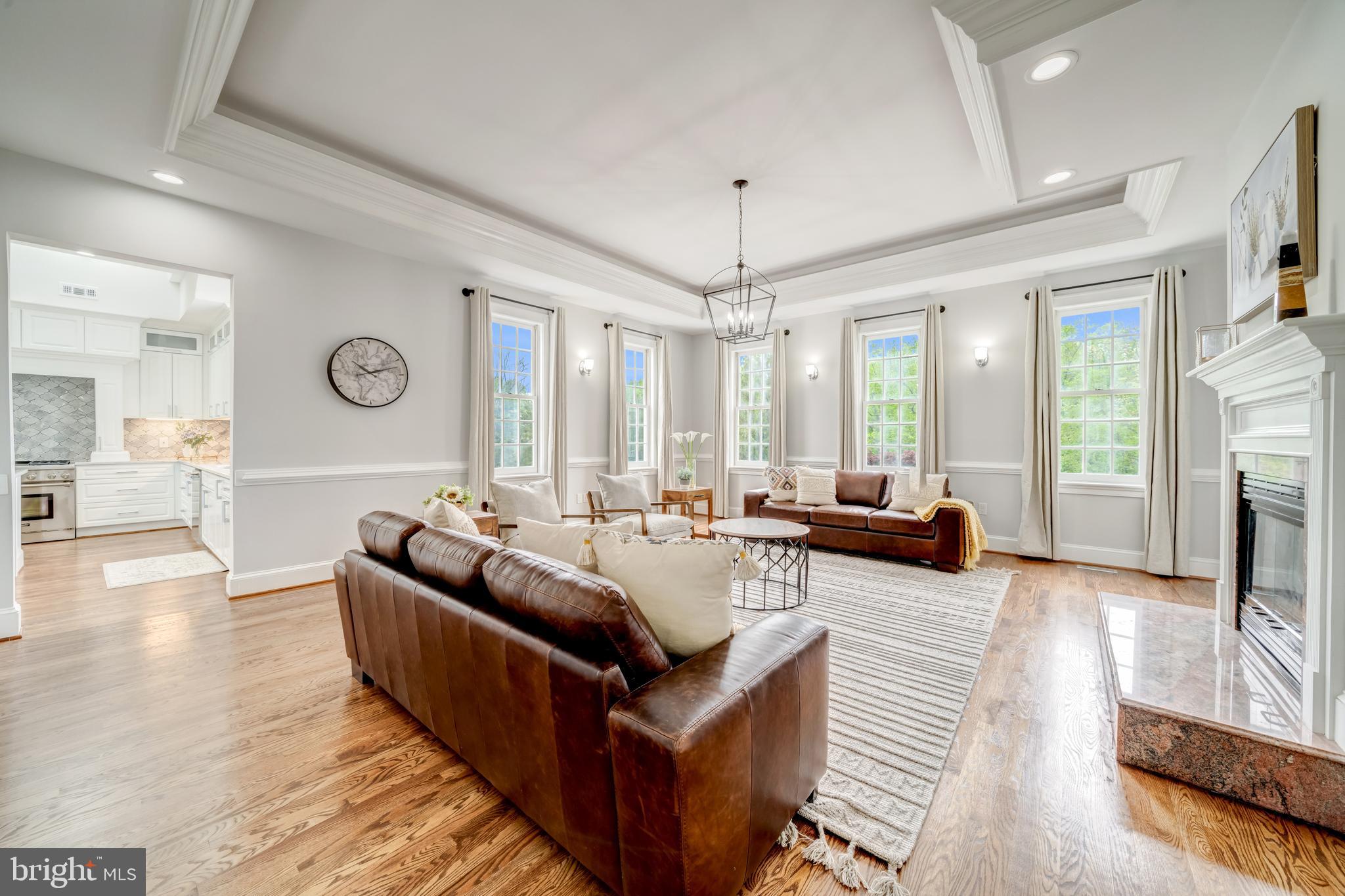 ROLLING VALLEY - Residential Lease