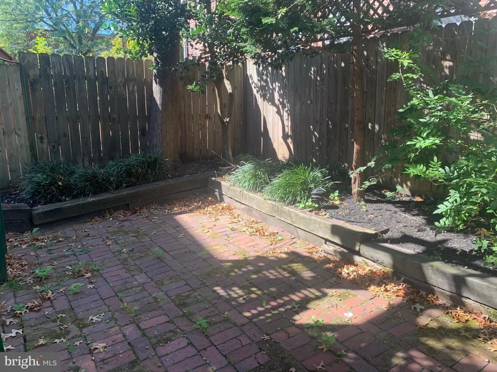 817 N Jackson Street Unit 2, Wilmington, DE 19806
