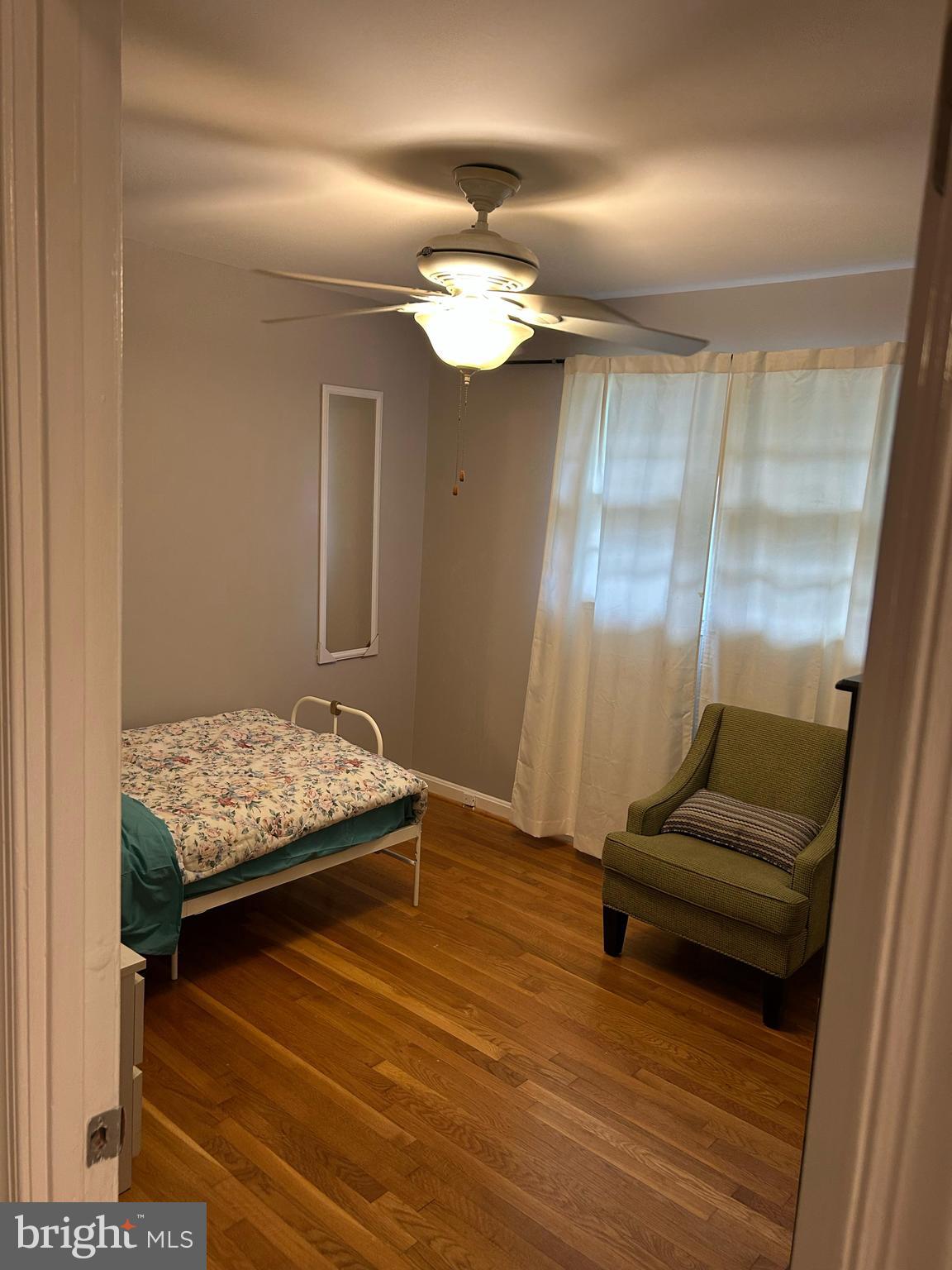 HOLLAWAY ESTATES - Residential Lease