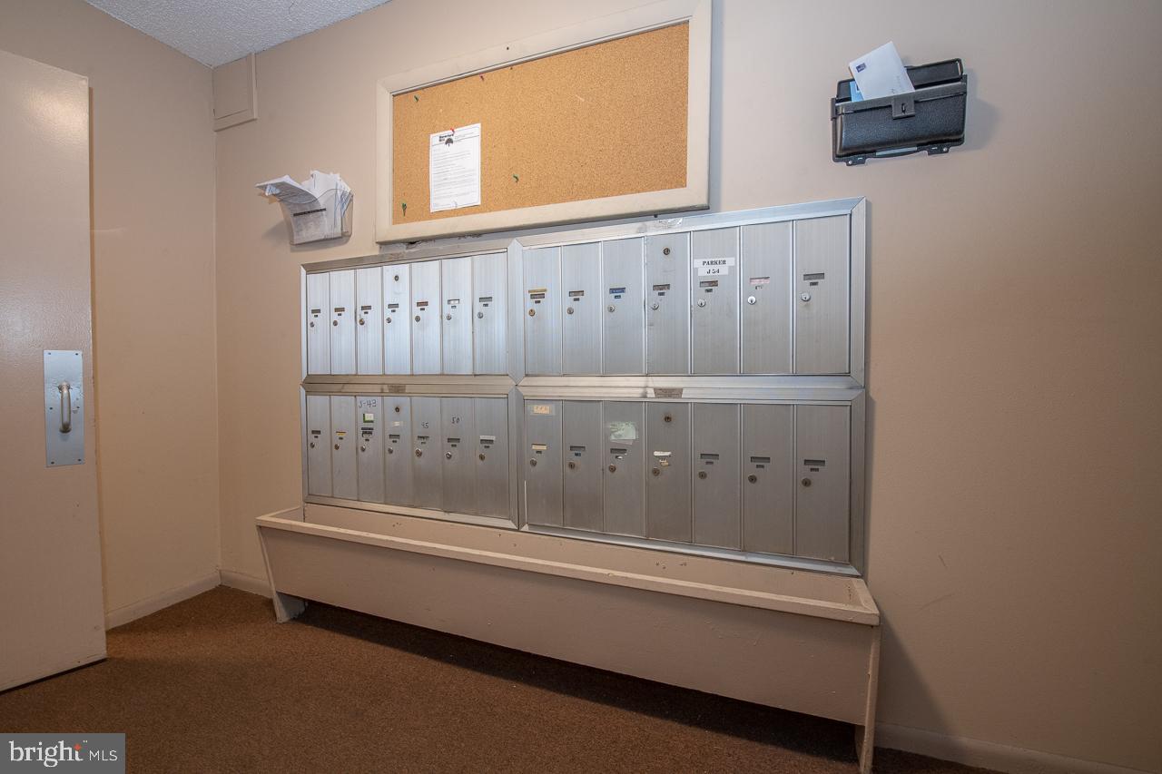 HAVERFORD HILL - Residential