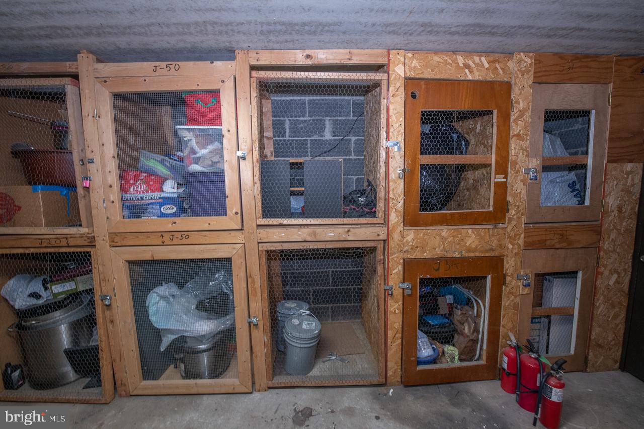 HAVERFORD HILL - Residential