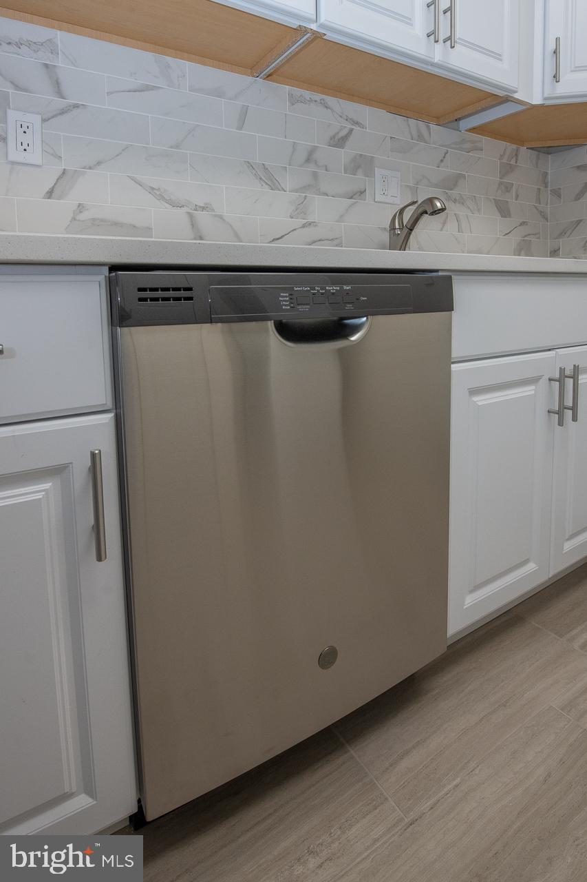 HAVERFORD HILL - Residential