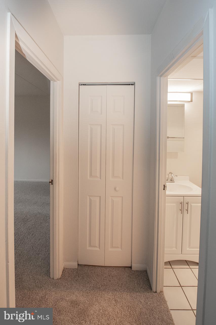 HAVERFORD HILL - Residential