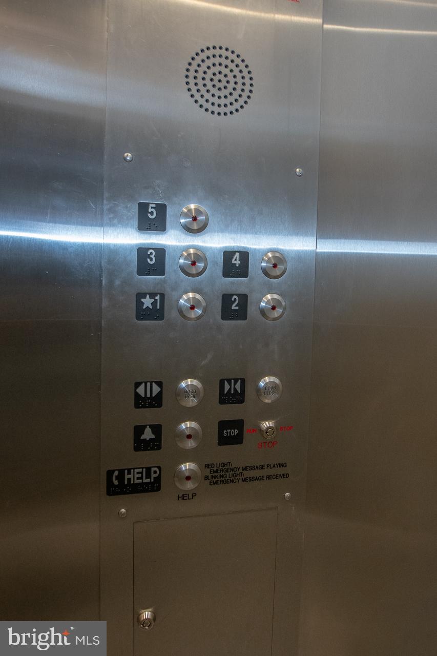 HAVERFORD HILL - Residential