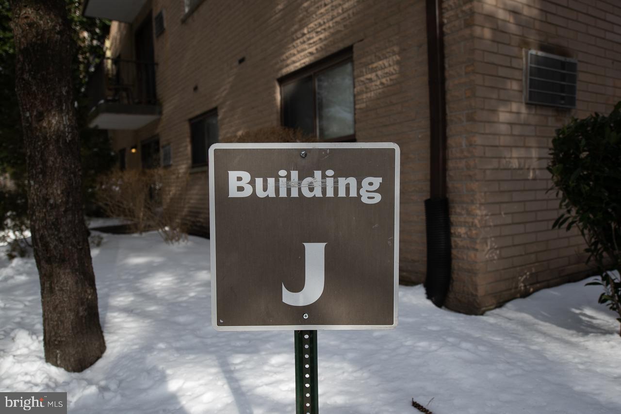 HAVERFORD HILL - Residential