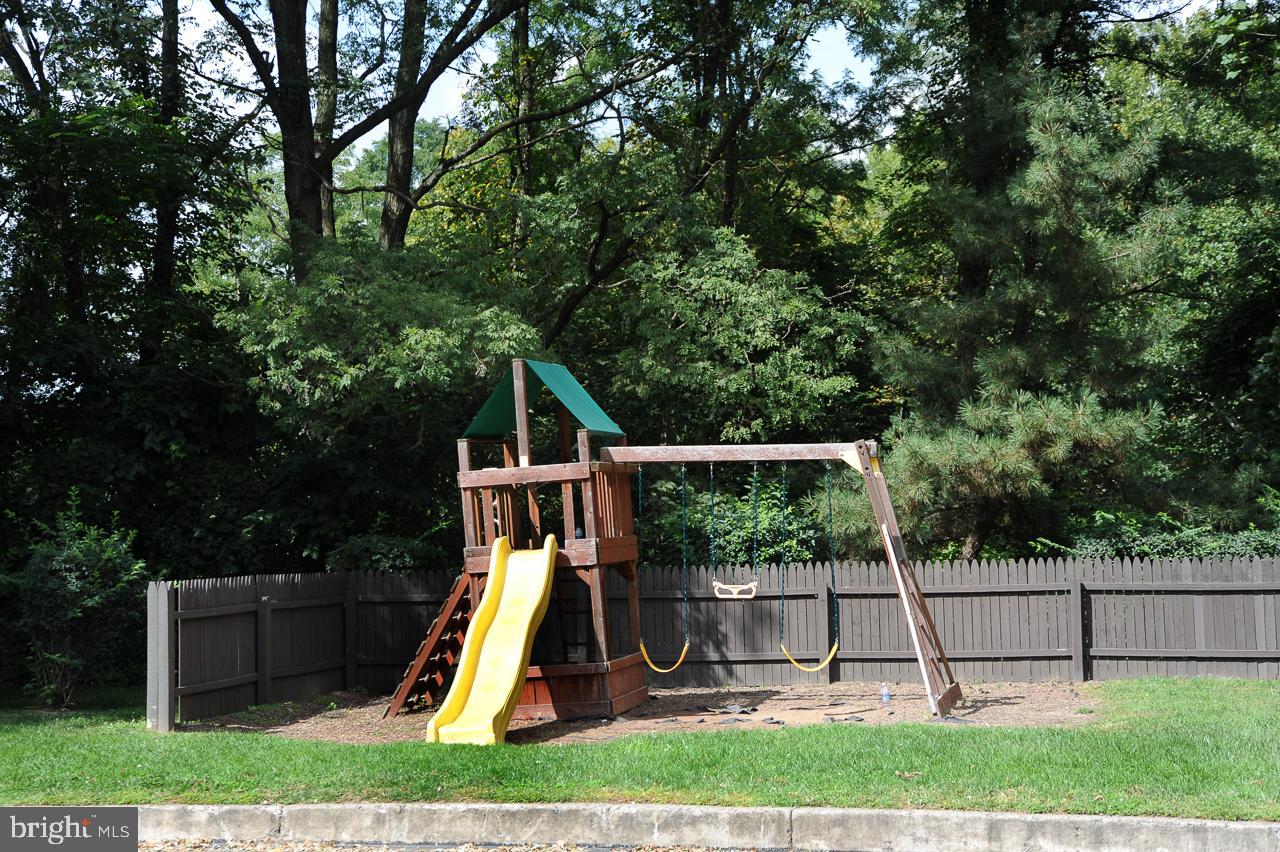 HAVERFORD HILL - Residential