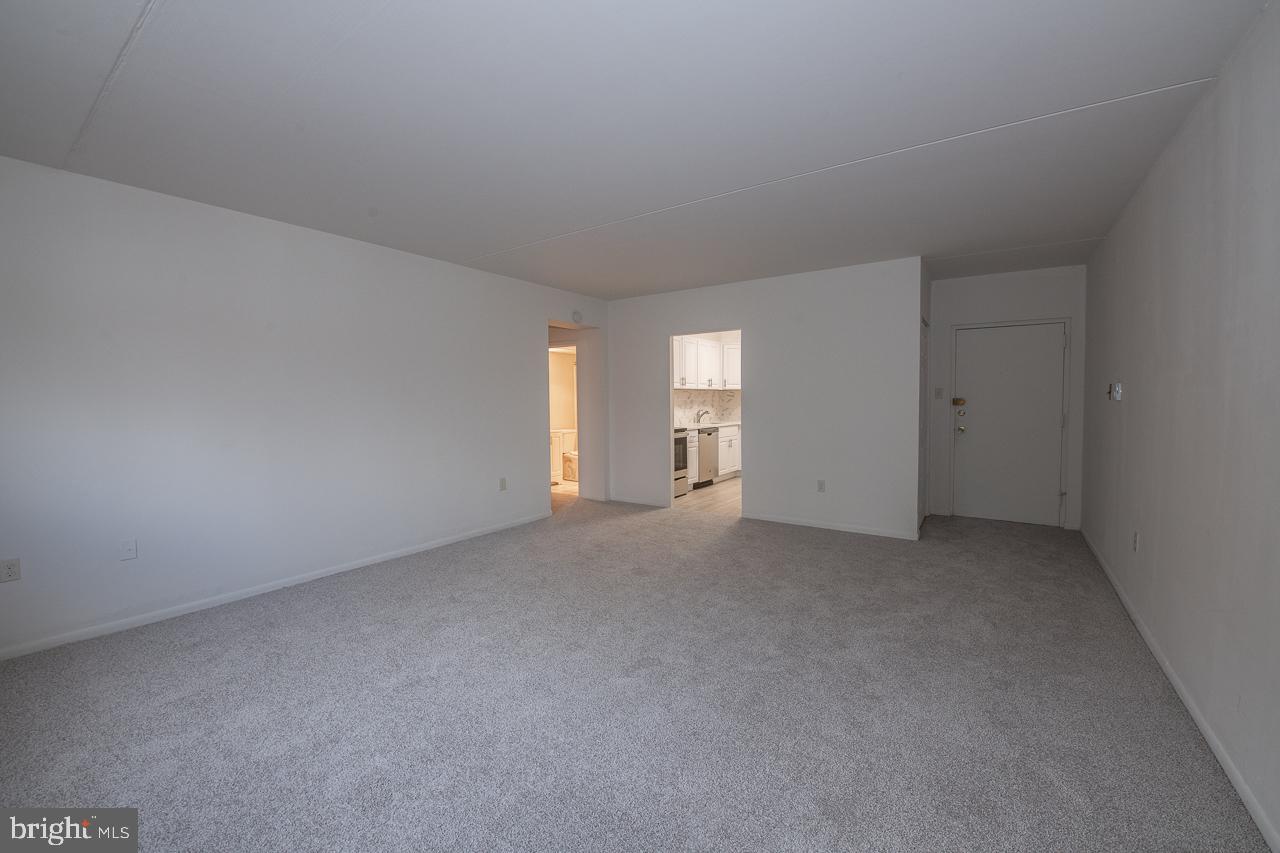 HAVERFORD HILL - Residential