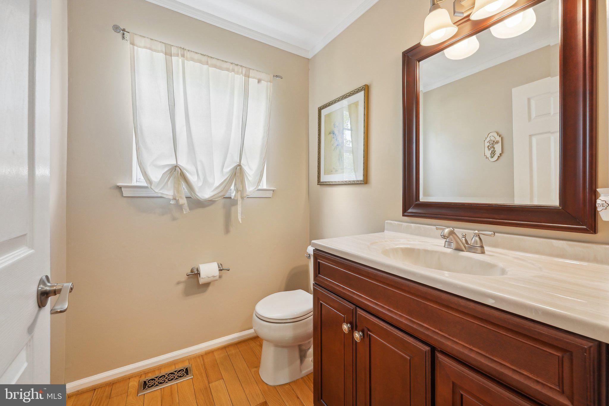 SQUIRES KNOLL - Residential