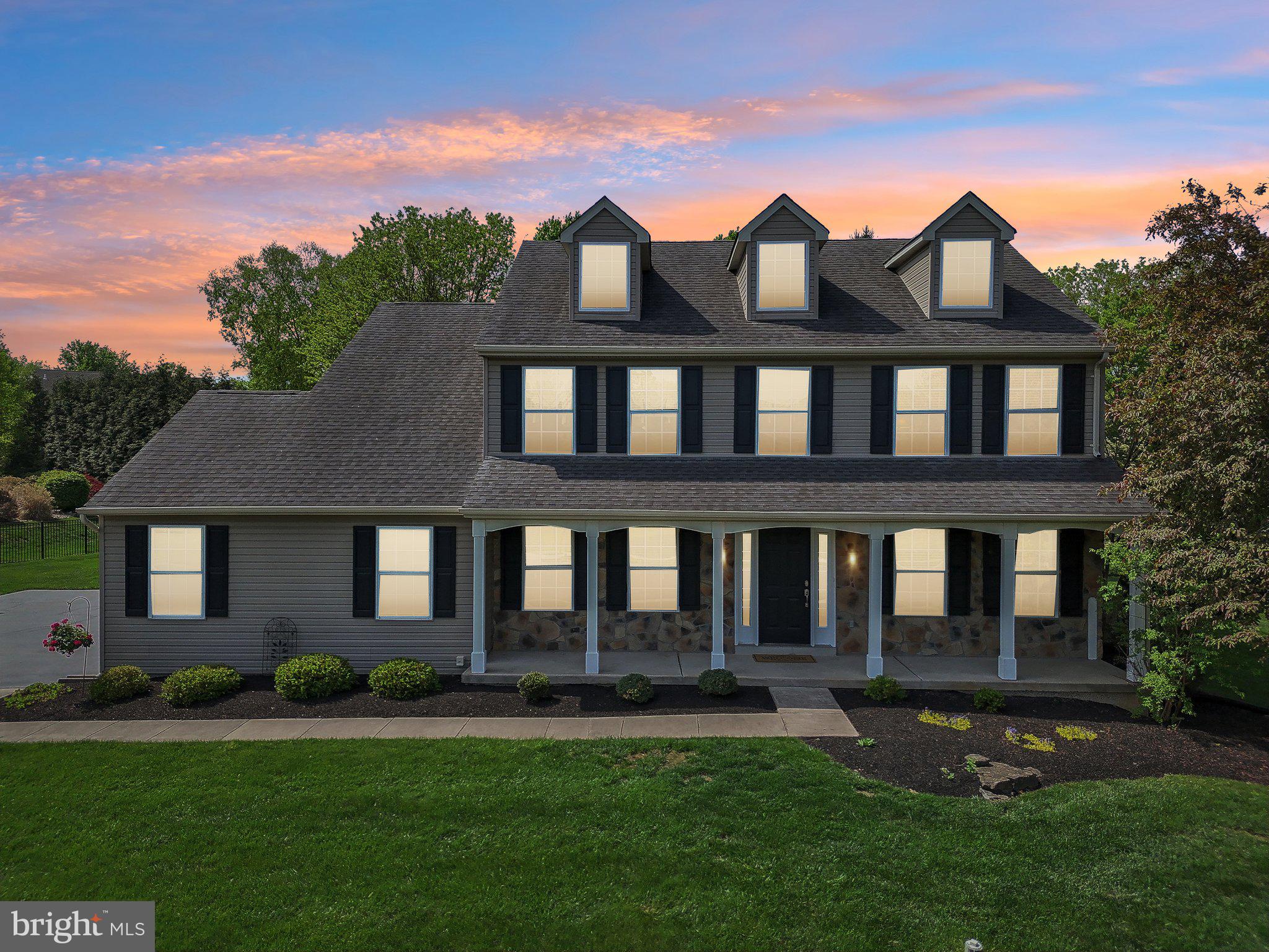 SQUIRES KNOLL - Residential