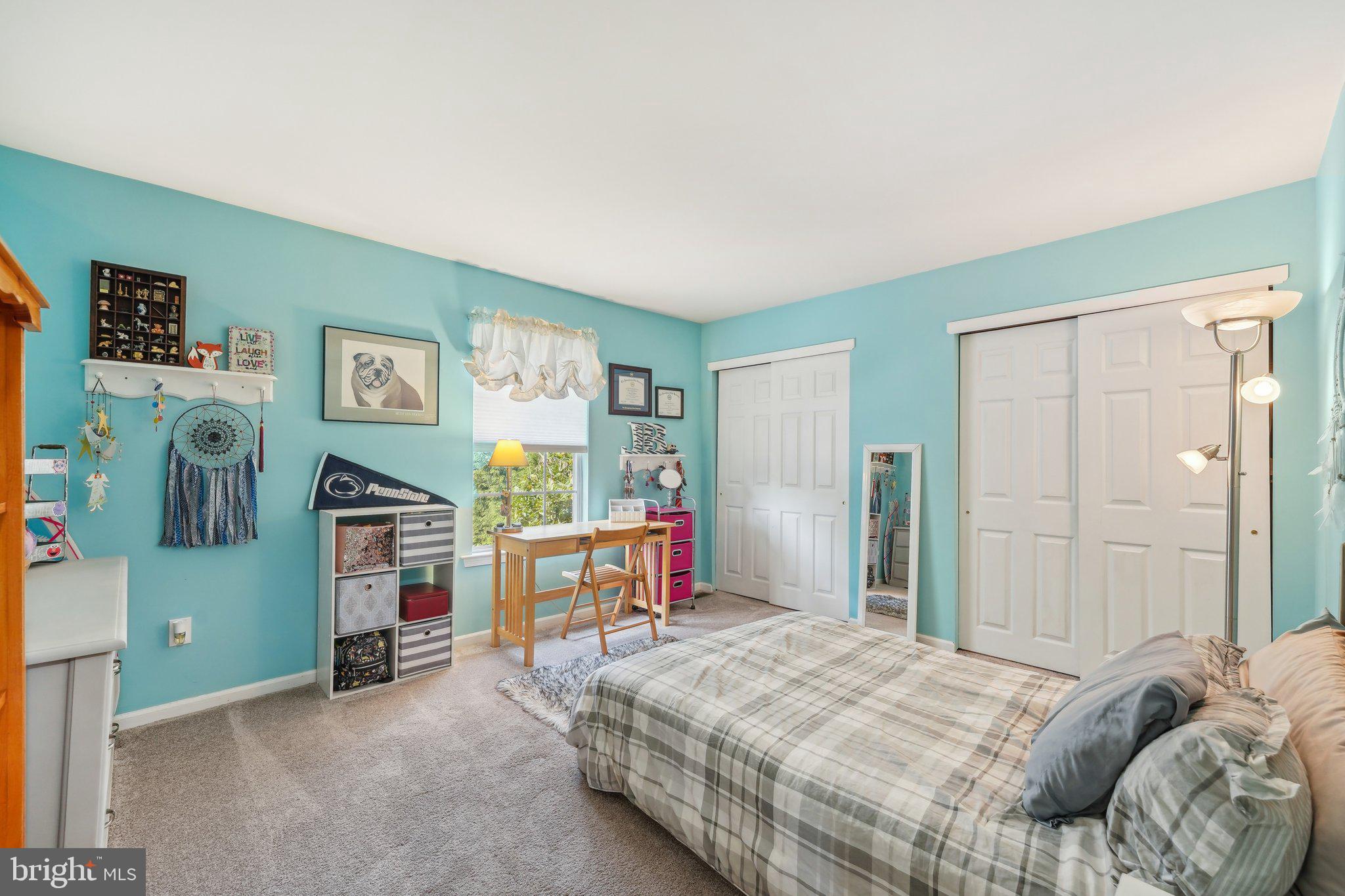 SQUIRES KNOLL - Residential