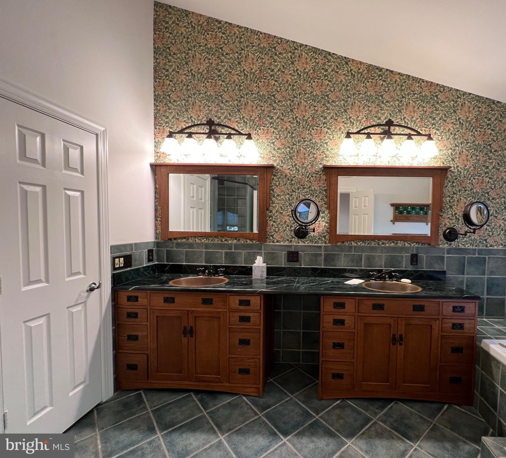 CAMBRIDGE HEIGHTS - Residential