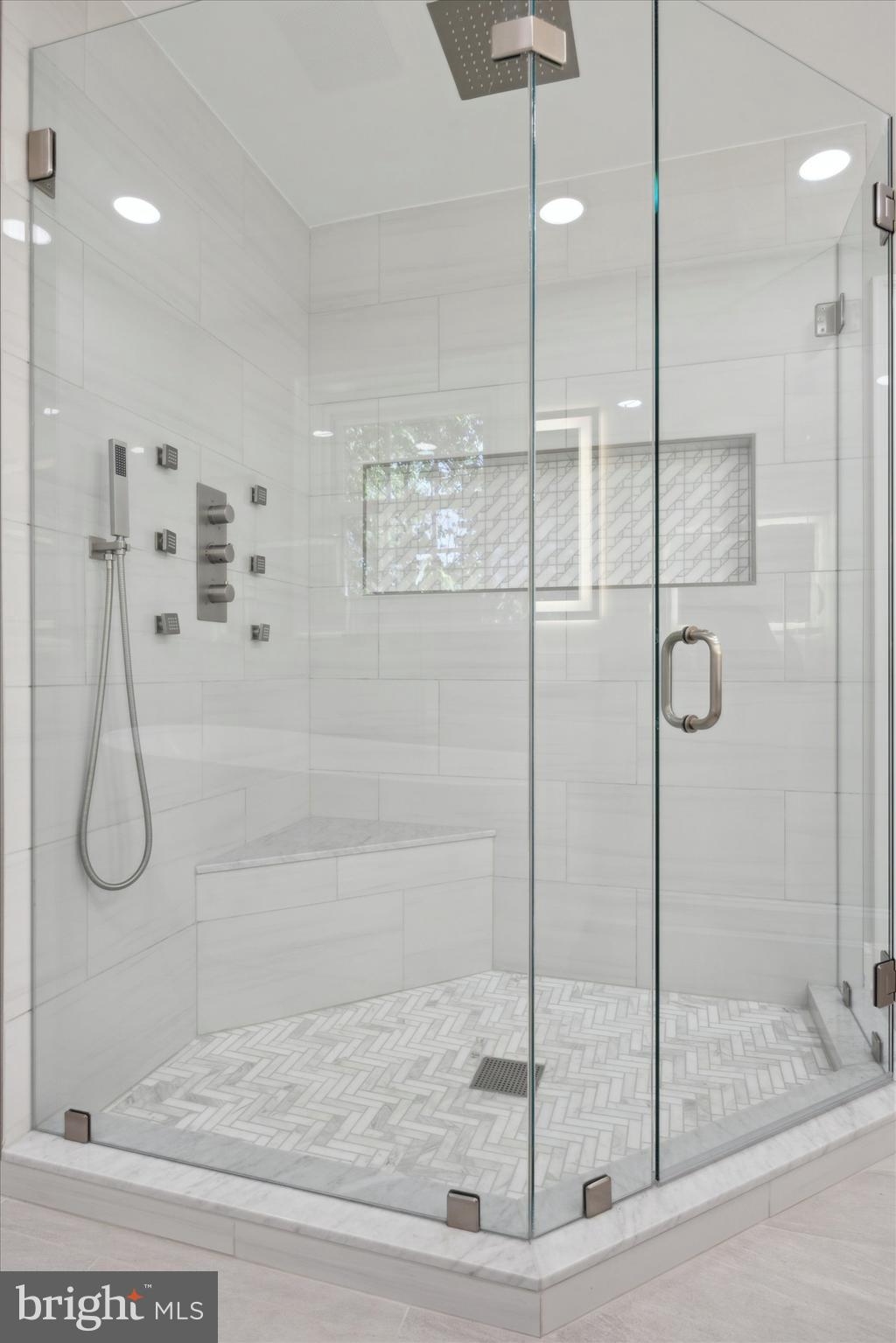 GREYSTONE - Residential