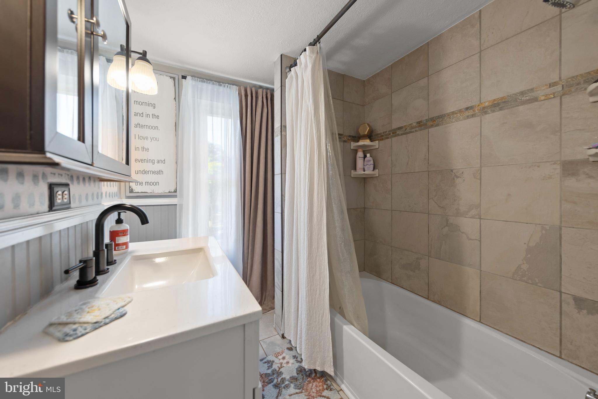 HOFFMAN HEIGHTS - Residential