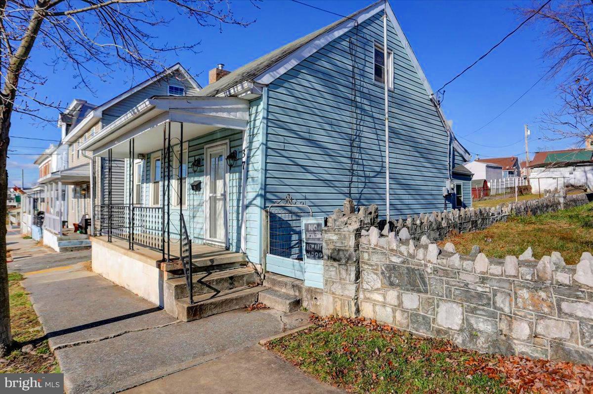 WILLIAMSPORT - Residential