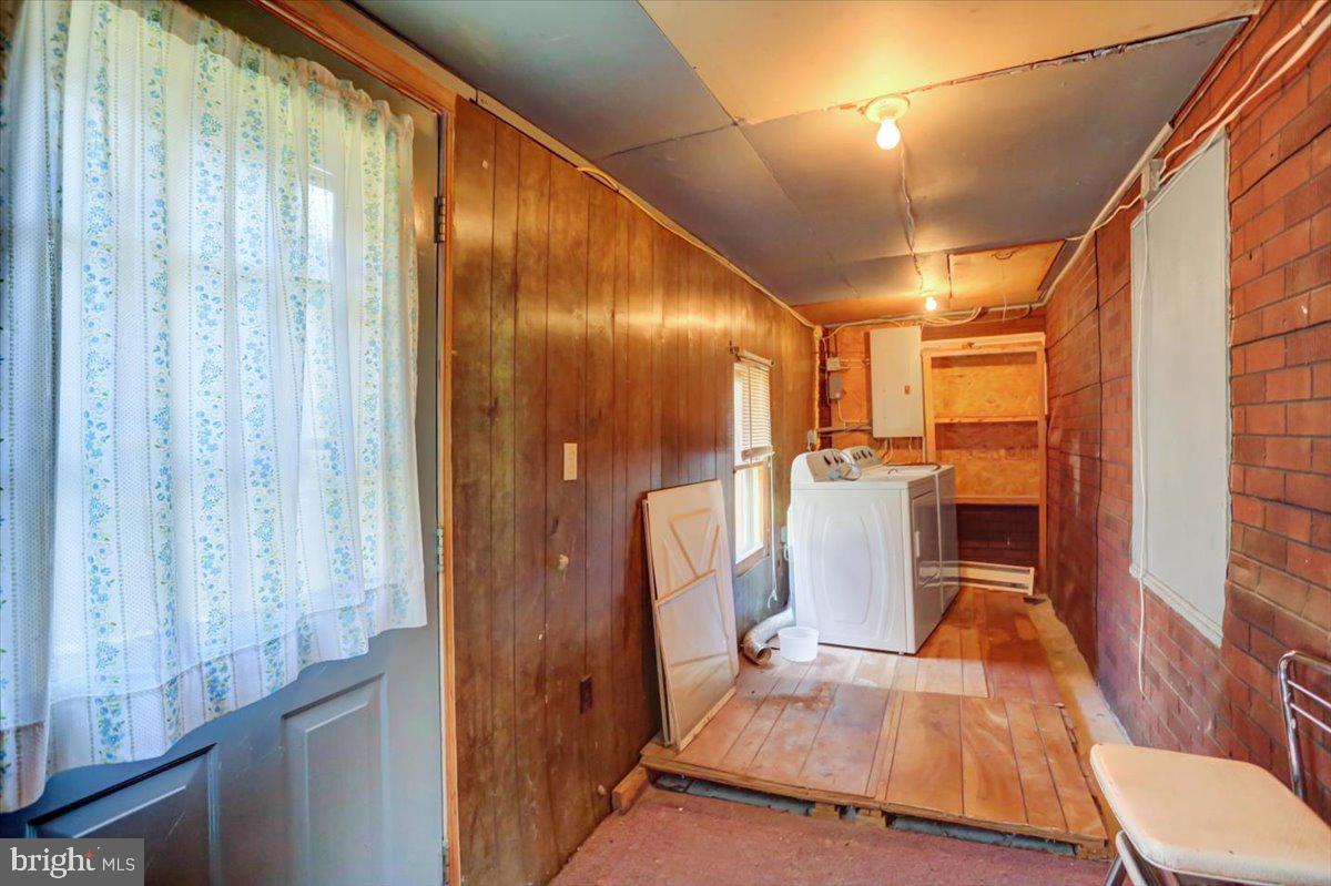 WILLIAMSPORT - Residential