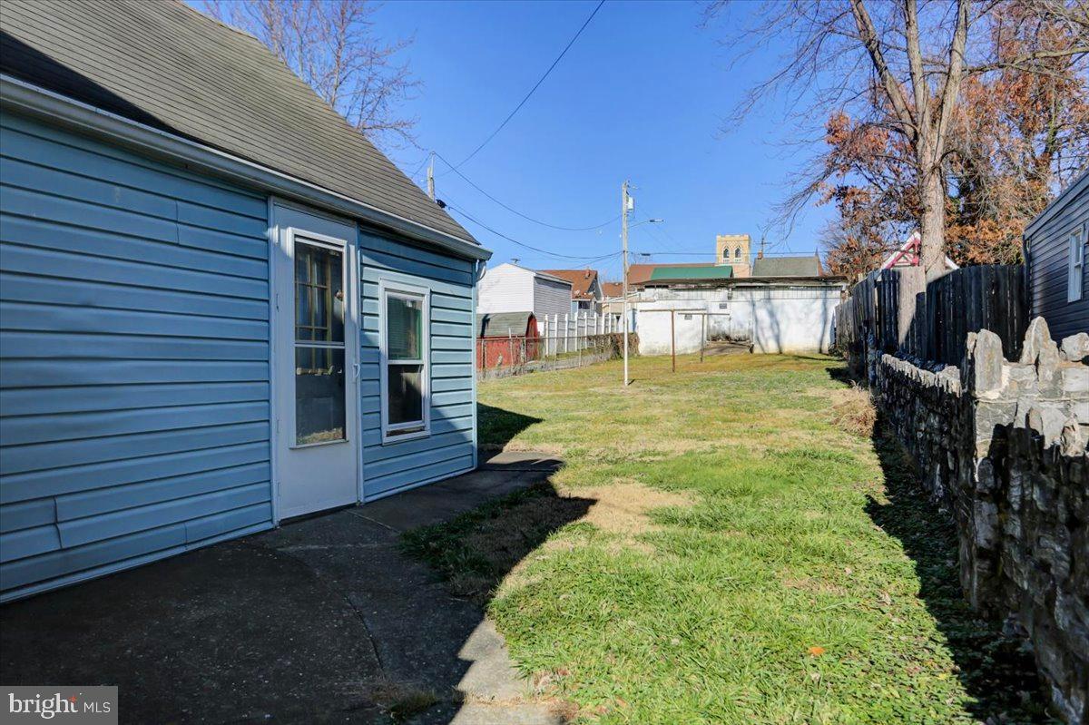 WILLIAMSPORT - Residential