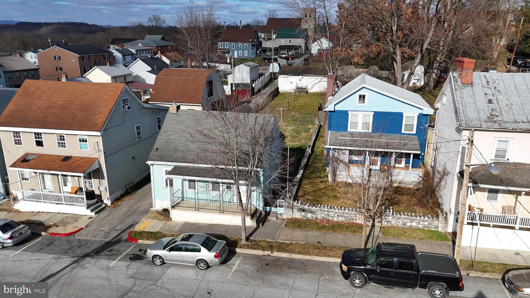 WILLIAMSPORT - Residential