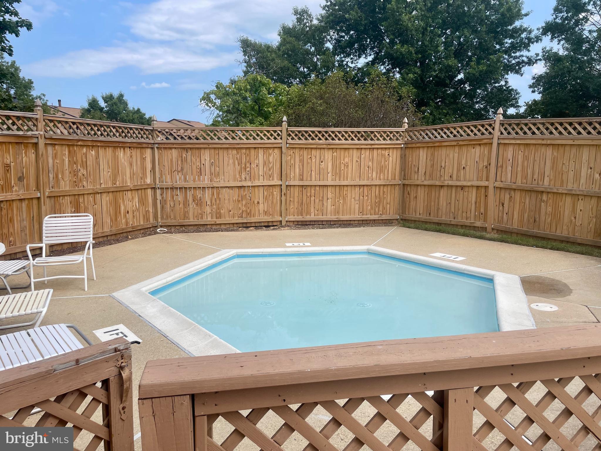 HUNTING RIDGE - Residential