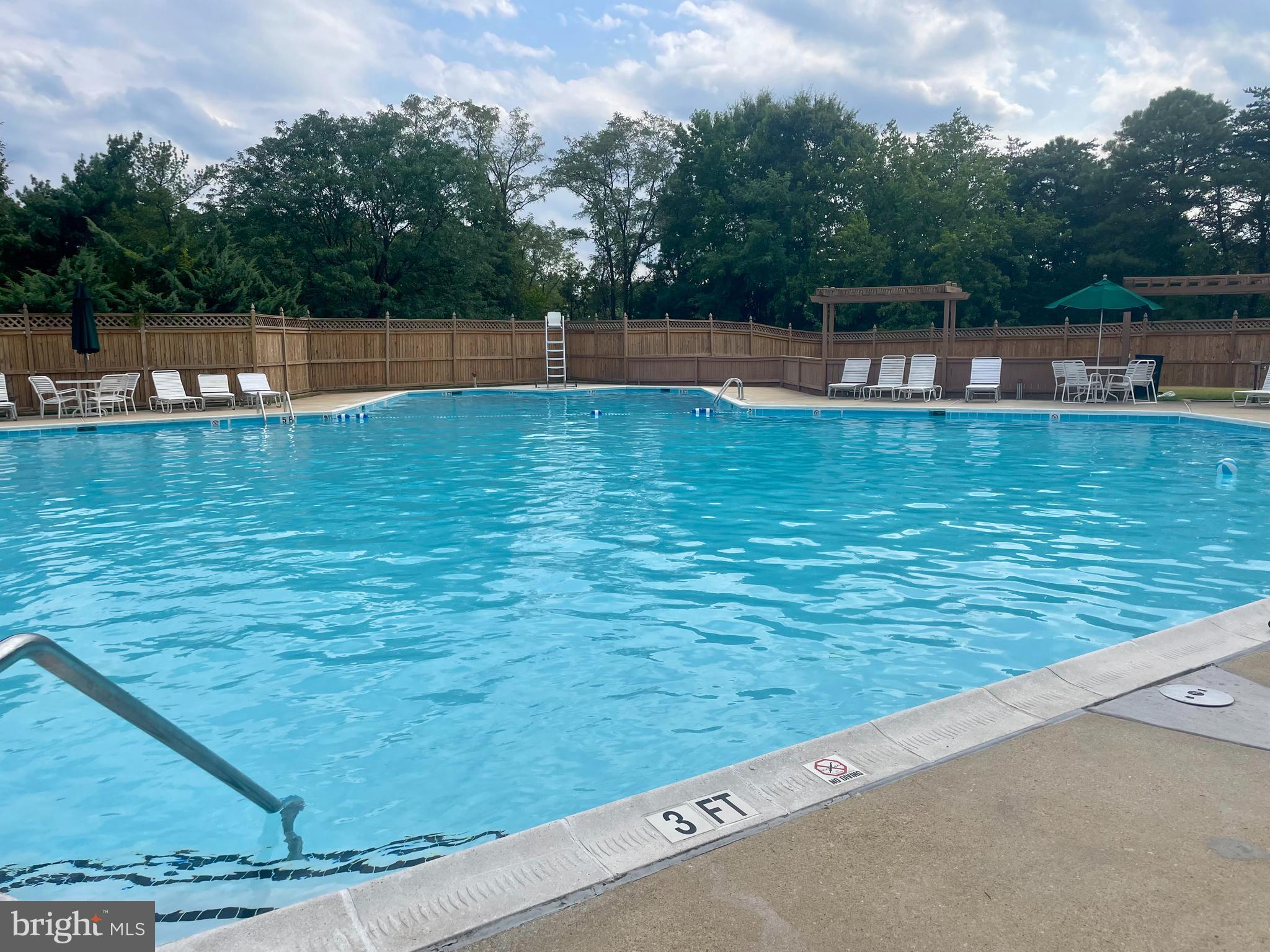 HUNTING RIDGE - Residential