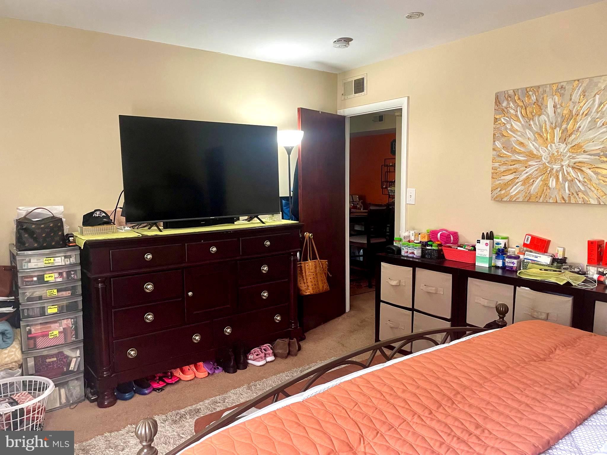 HUNTING RIDGE - Residential