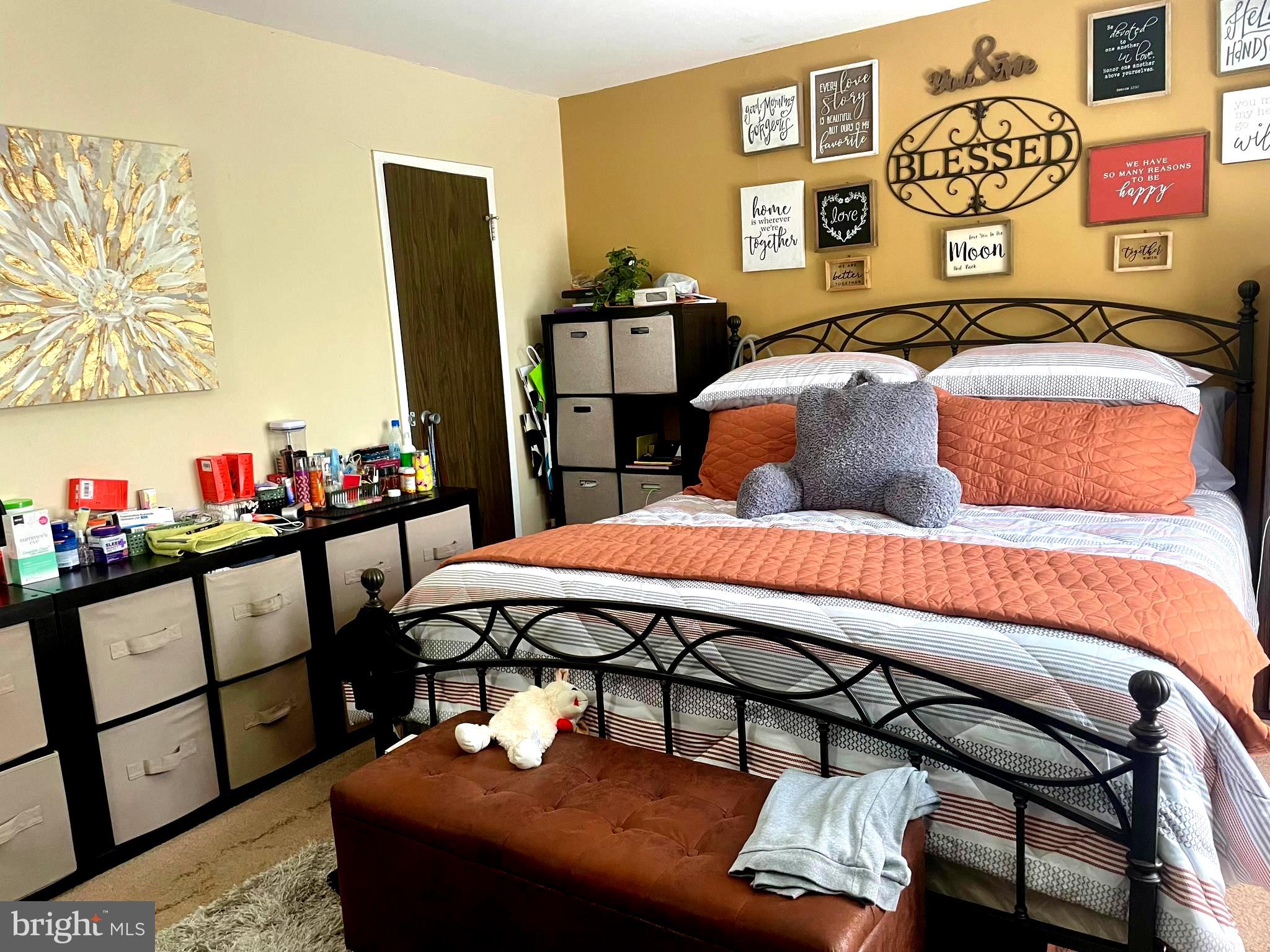 HUNTING RIDGE - Residential