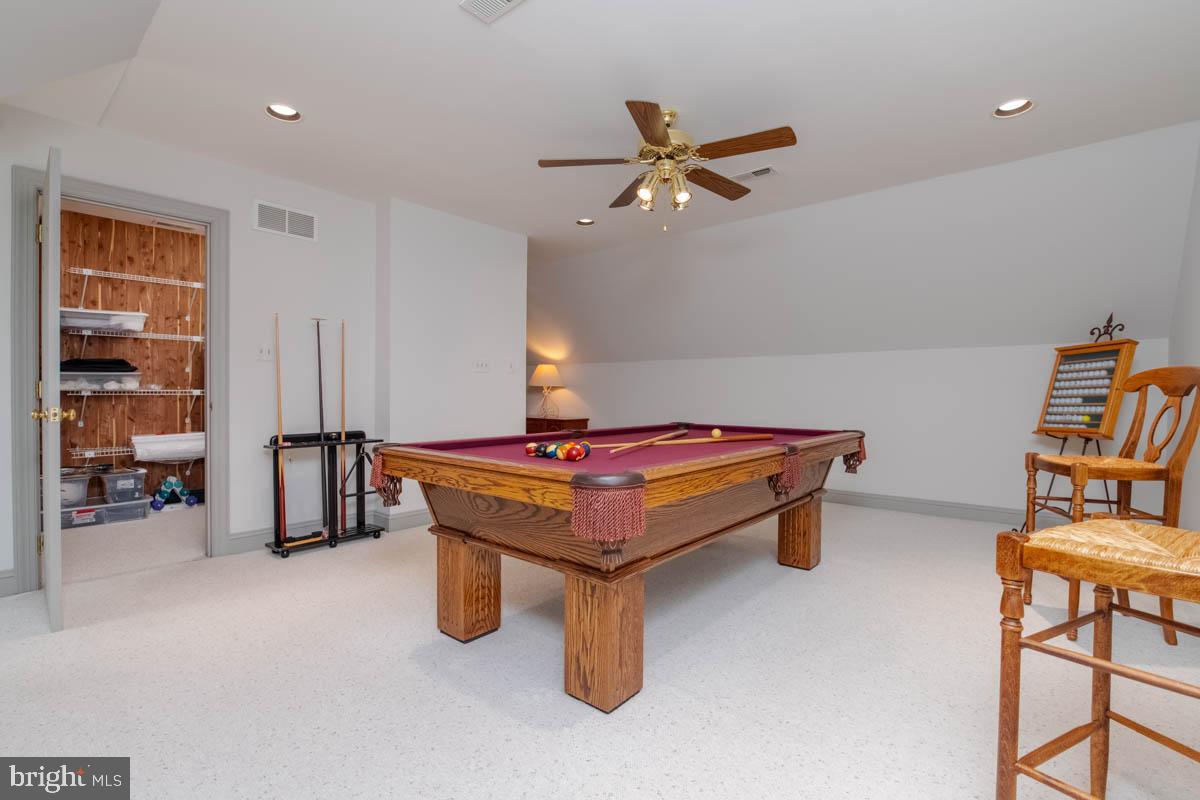 STRATHMORE - Residential