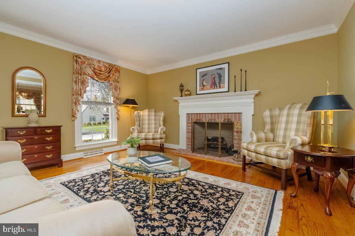 2431 MUNFORD DRIVE